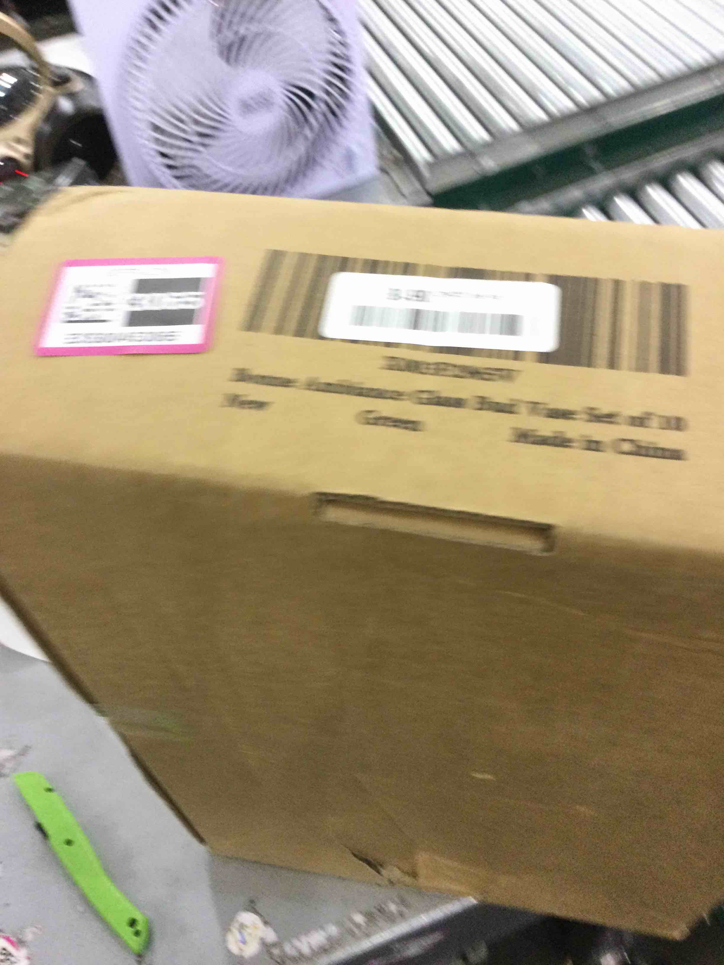 https://s3.amazonaws.com/lotting-images-prod/bidfta/EXS00453065_1692023865454.jpeg