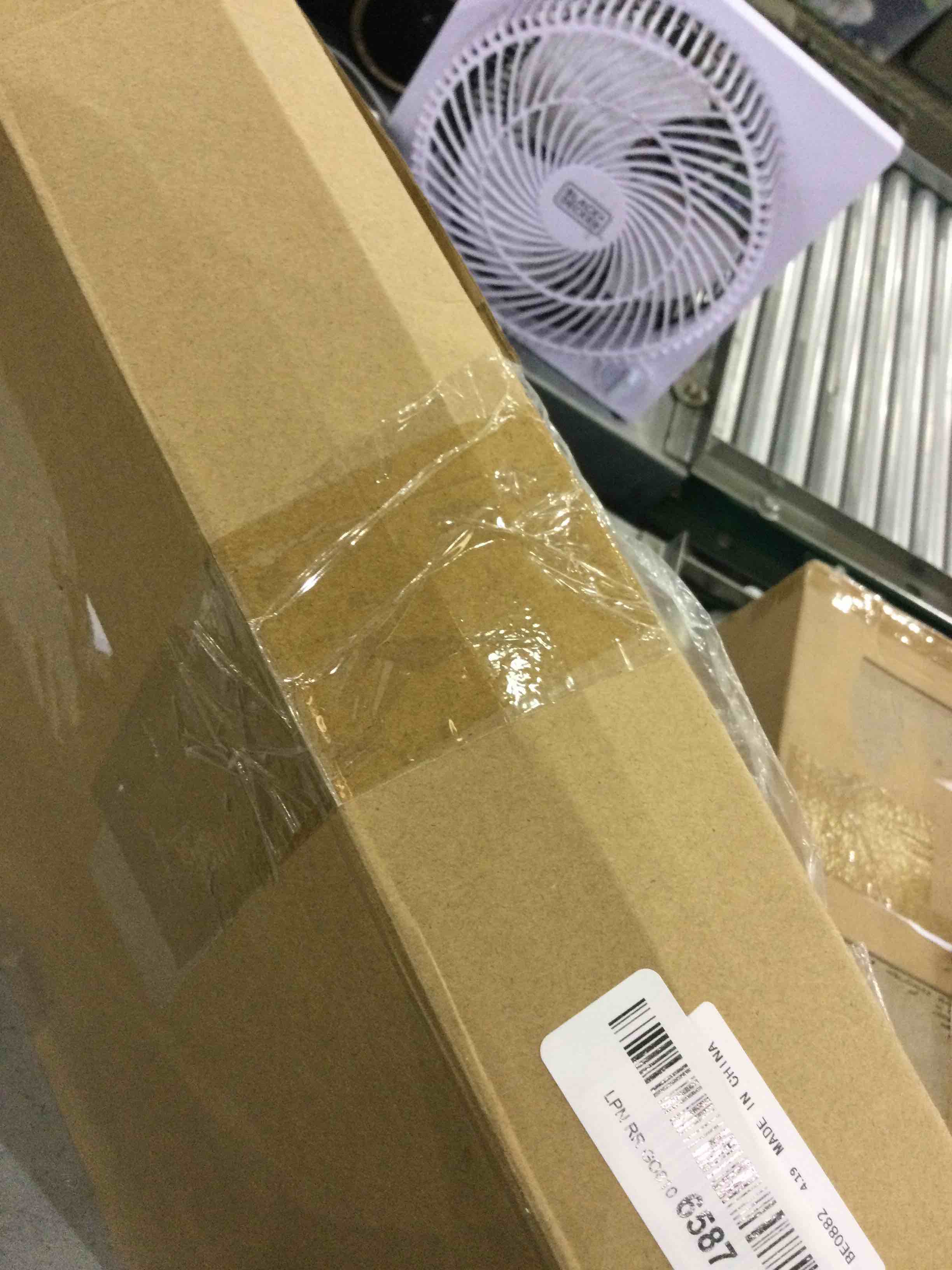 https://s3.amazonaws.com/lotting-images-prod/bidfta/EXS00453378_1692189272138.jpeg
