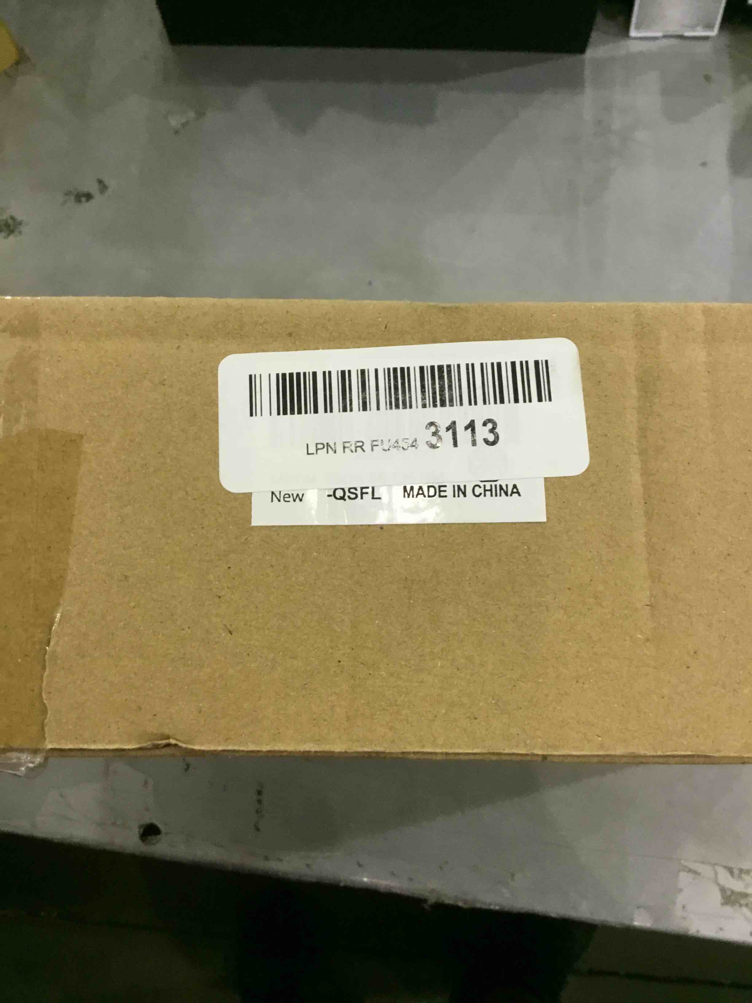 https://s3.amazonaws.com/lotting-images-prod/bidfta/EXS00453522_1692014285317.jpeg