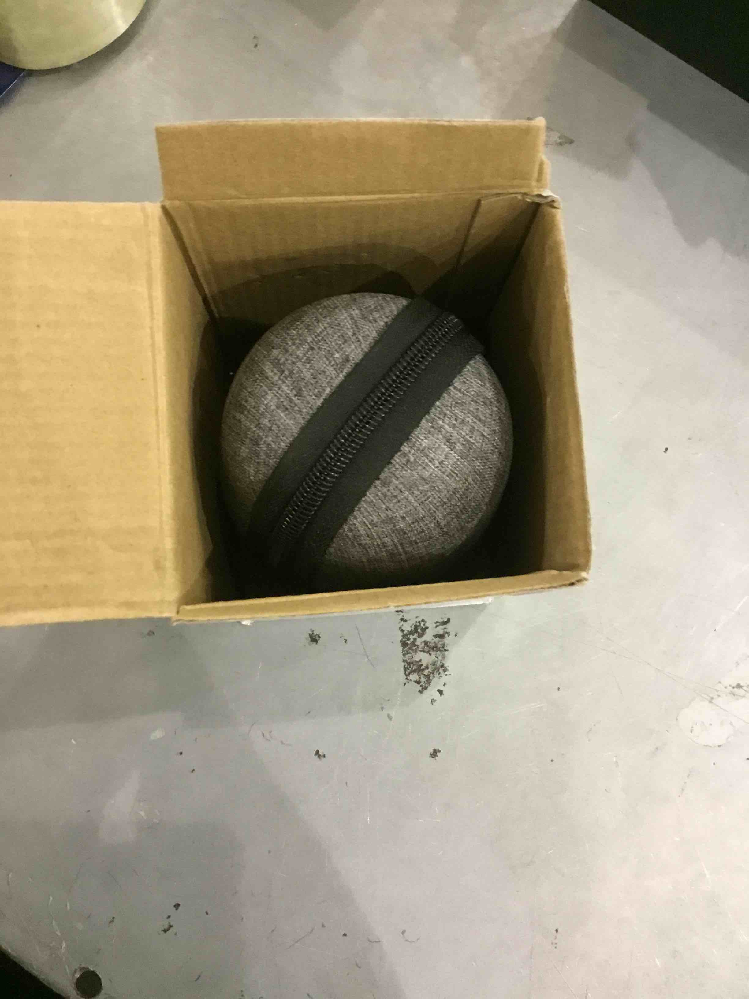 https://s3.amazonaws.com/lotting-images-prod/bidfta/EXS00453740_1692189548802.jpeg