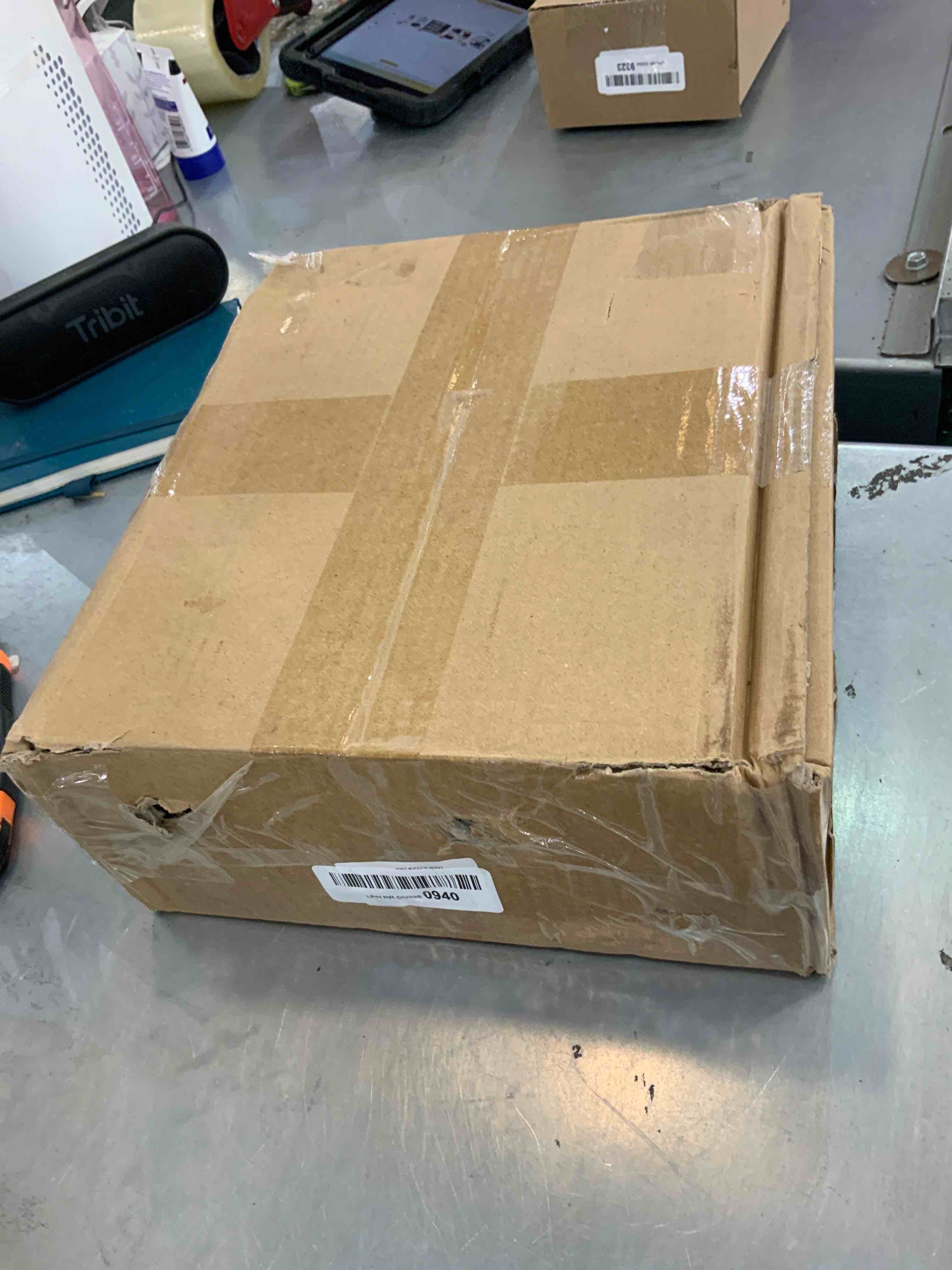 https://s3.amazonaws.com/lotting-images-prod/bidfta/EXS00454140_1692114829033.jpeg