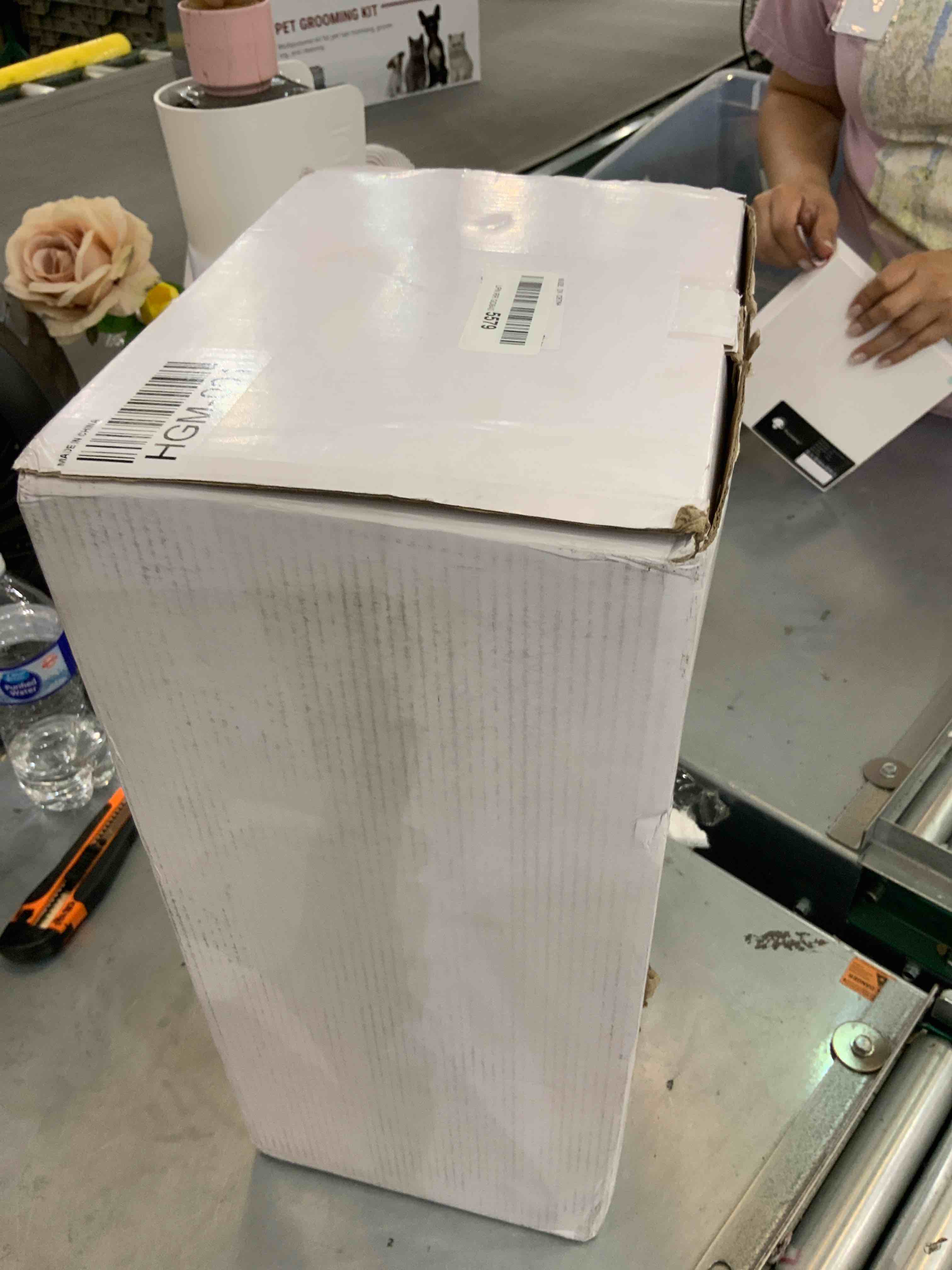 https://s3.amazonaws.com/lotting-images-prod/bidfta/EXS00454141_1692114884785.jpeg