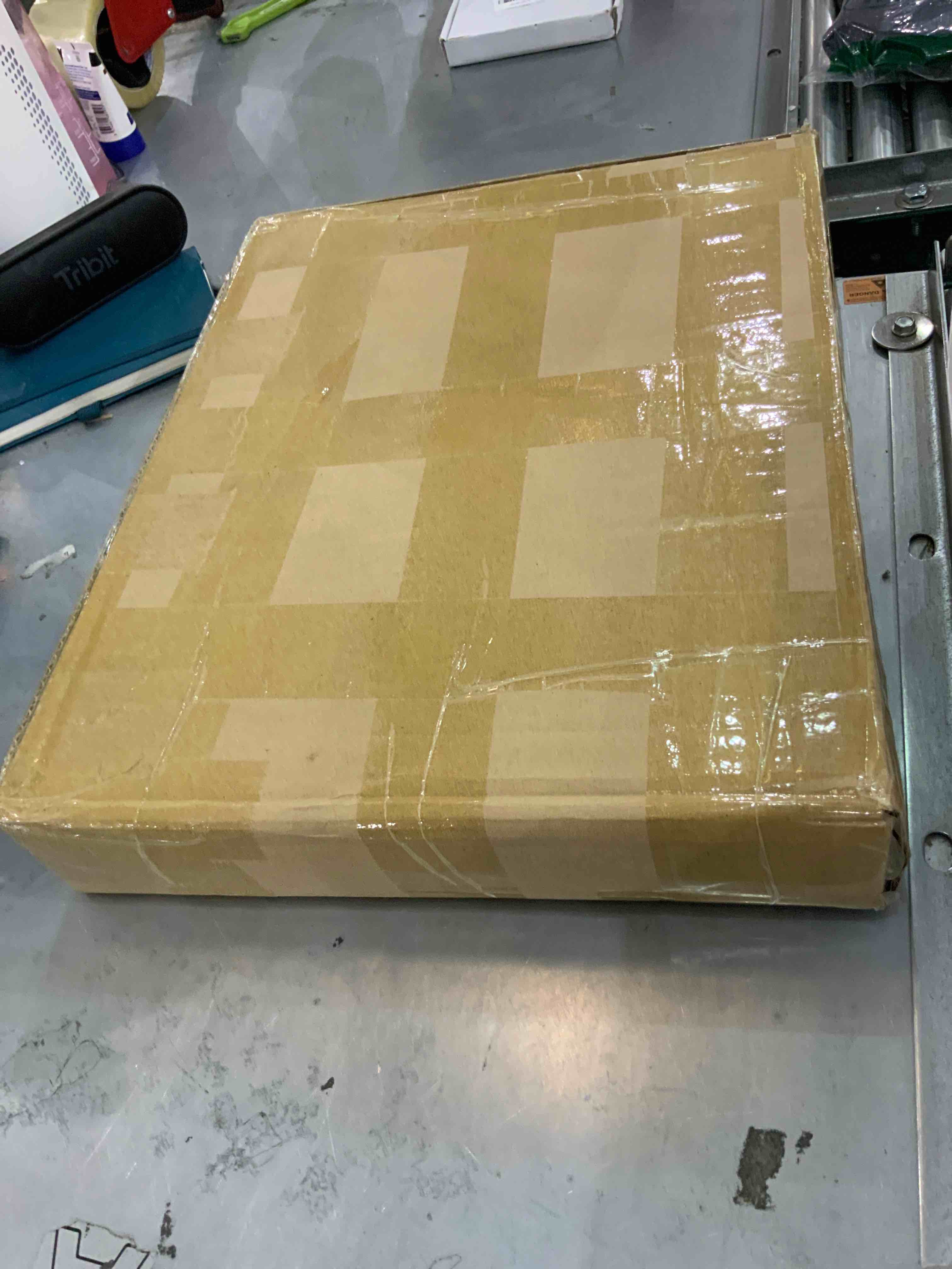 https://s3.amazonaws.com/lotting-images-prod/bidfta/EXS00454148_1692117784508.jpeg