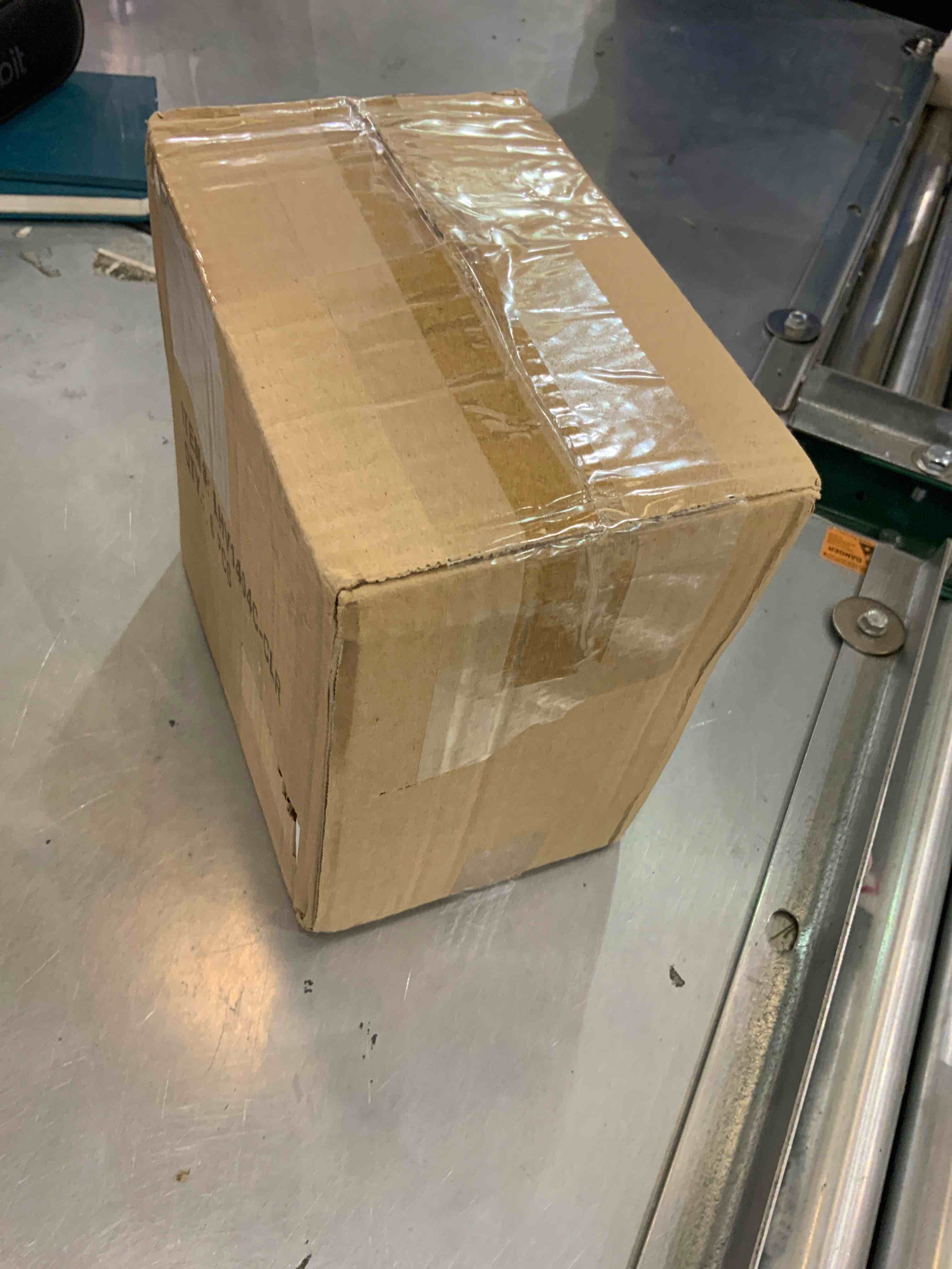 https://s3.amazonaws.com/lotting-images-prod/bidfta/EXS00454346_1692196550532.jpeg
