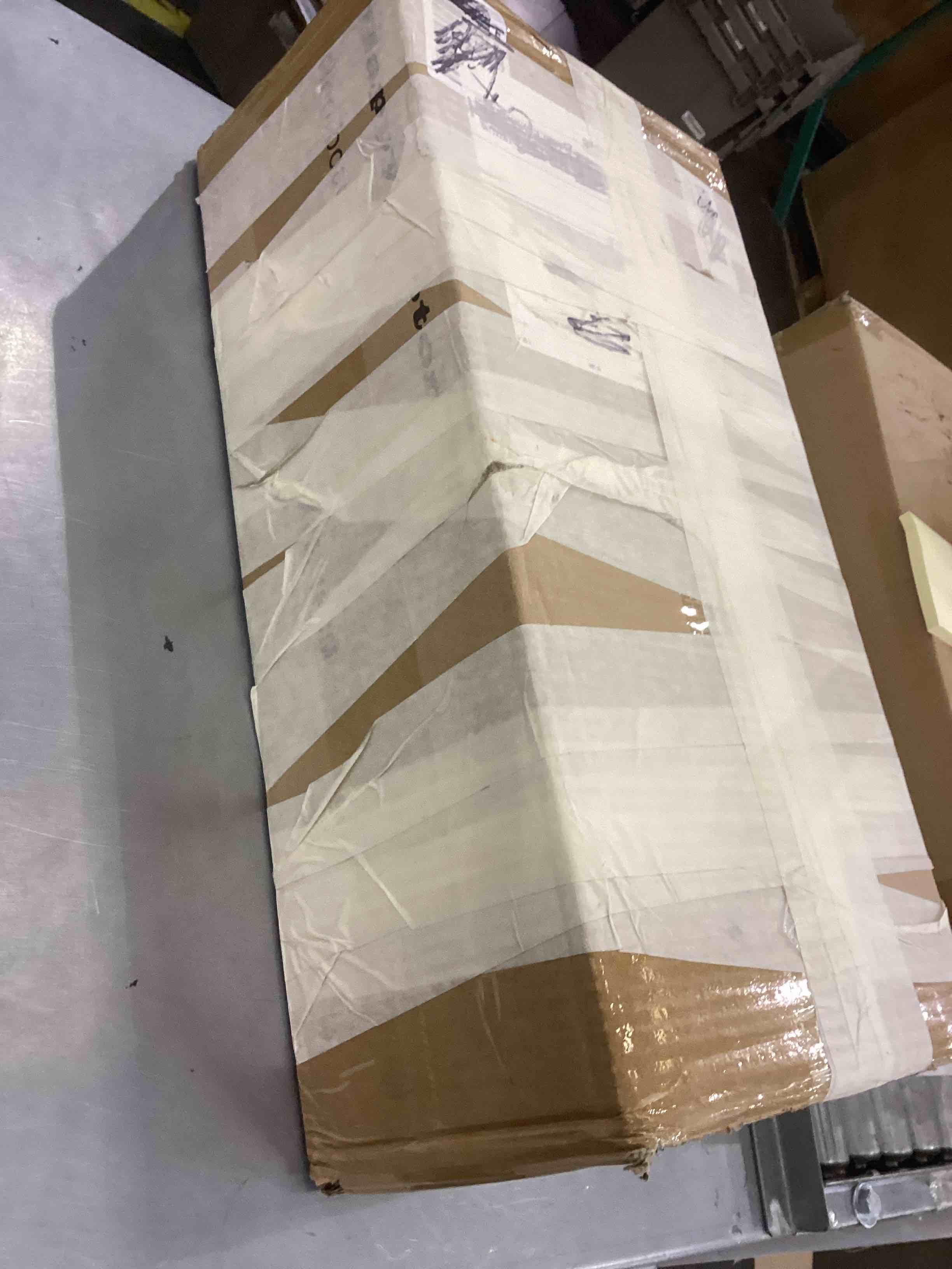 https://s3.amazonaws.com/lotting-images-prod/bidfta/EXS00454509_1692026239613.jpeg