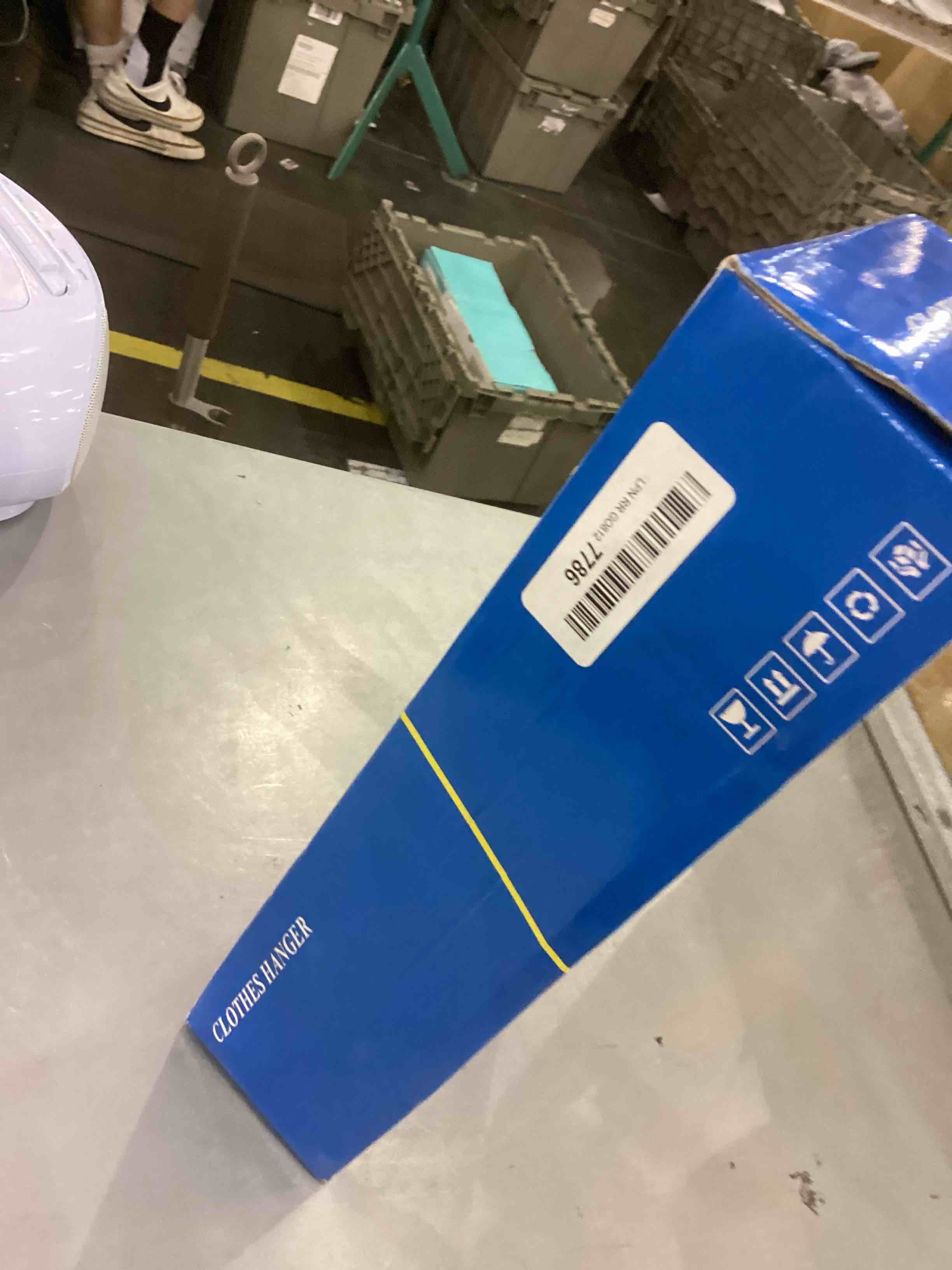 https://s3.amazonaws.com/lotting-images-prod/bidfta/EXS00454706_1692196633893.jpeg