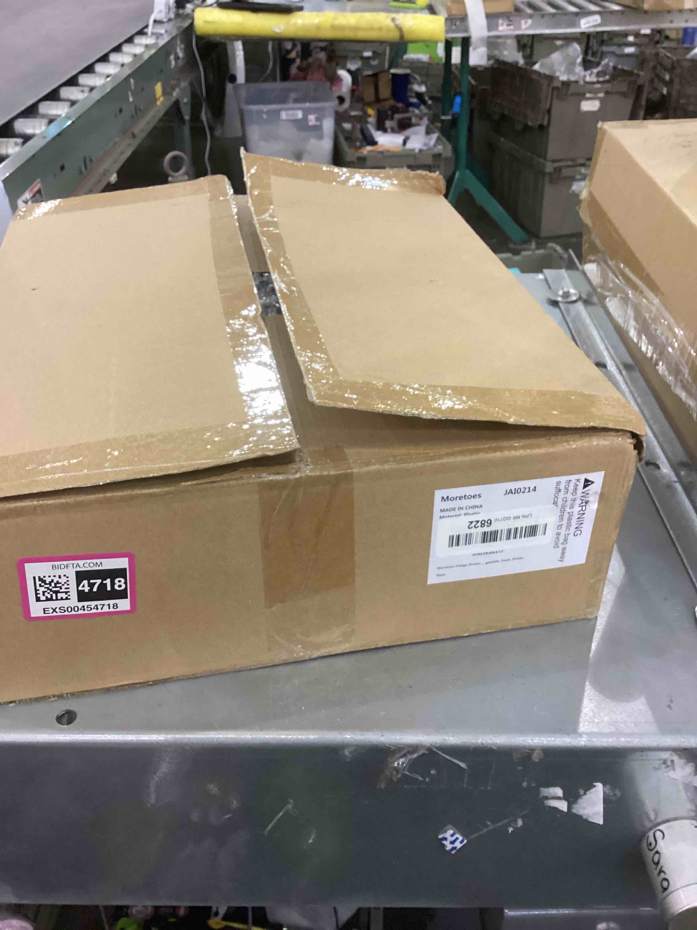 https://s3.amazonaws.com/lotting-images-prod/bidfta/EXS00454718_1692197652798.jpeg