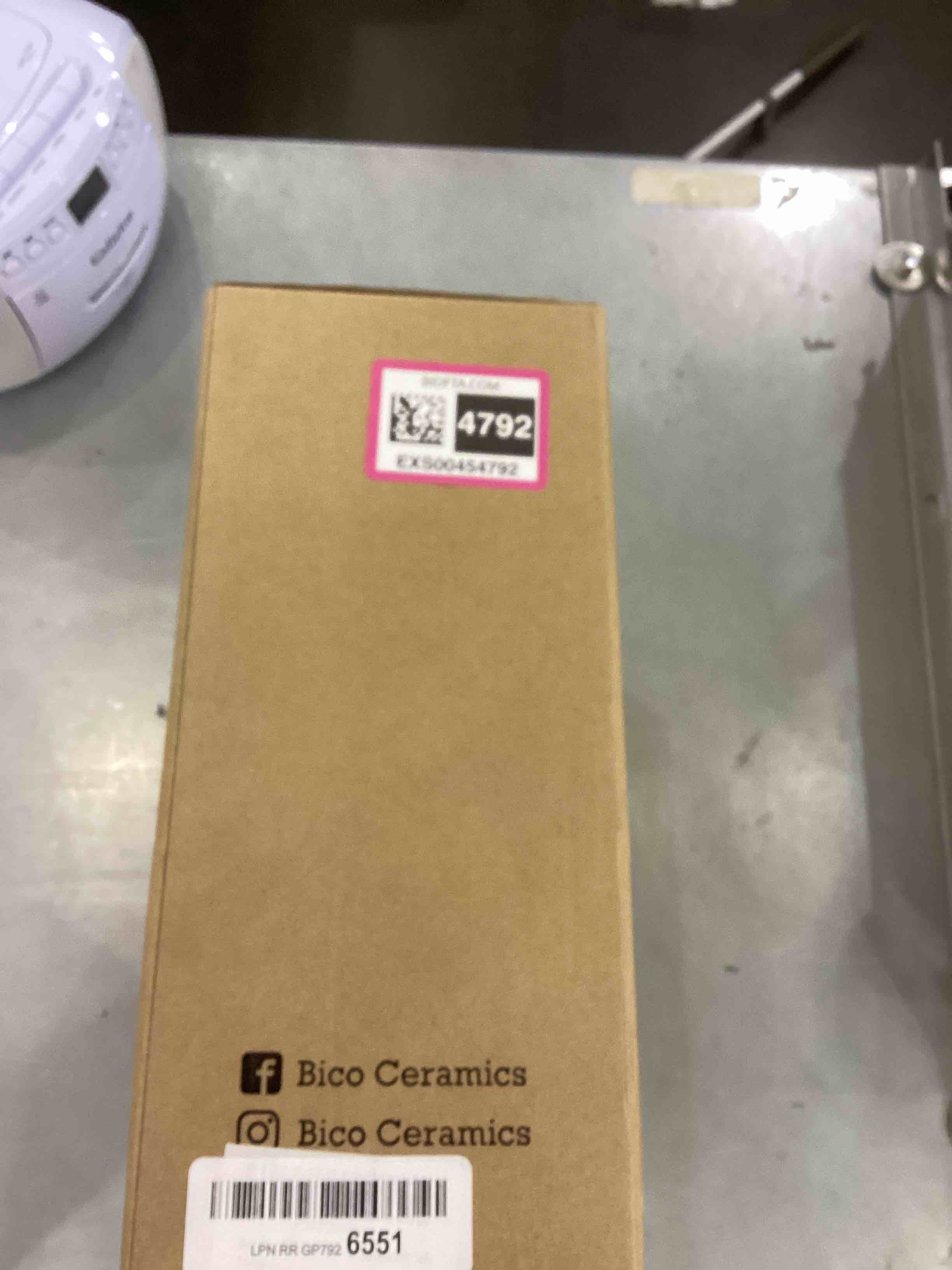 https://s3.amazonaws.com/lotting-images-prod/bidfta/EXS00454792_1692205708484.jpeg