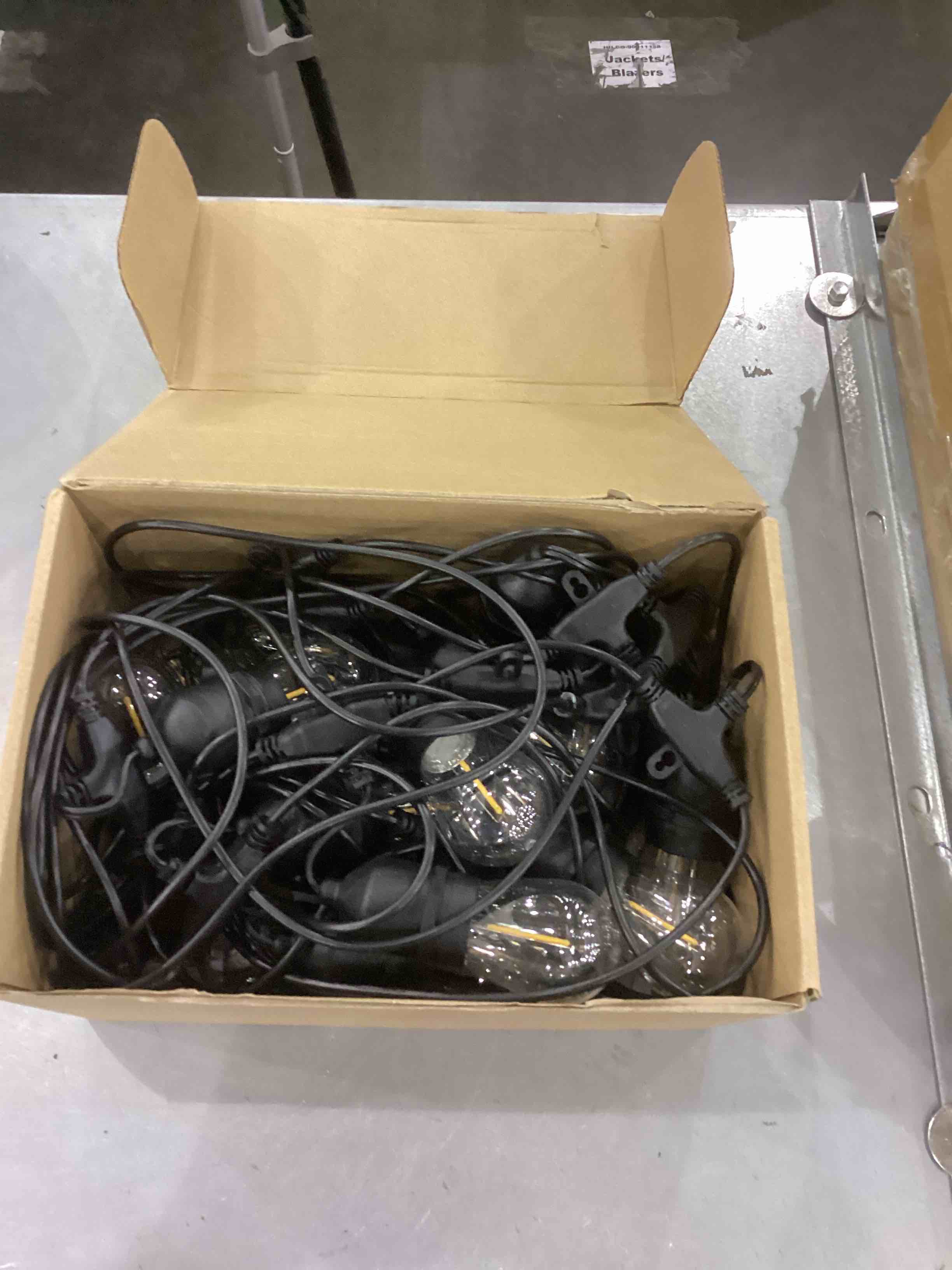 https://s3.amazonaws.com/lotting-images-prod/bidfta/EXS00454852_1692361645548.jpeg