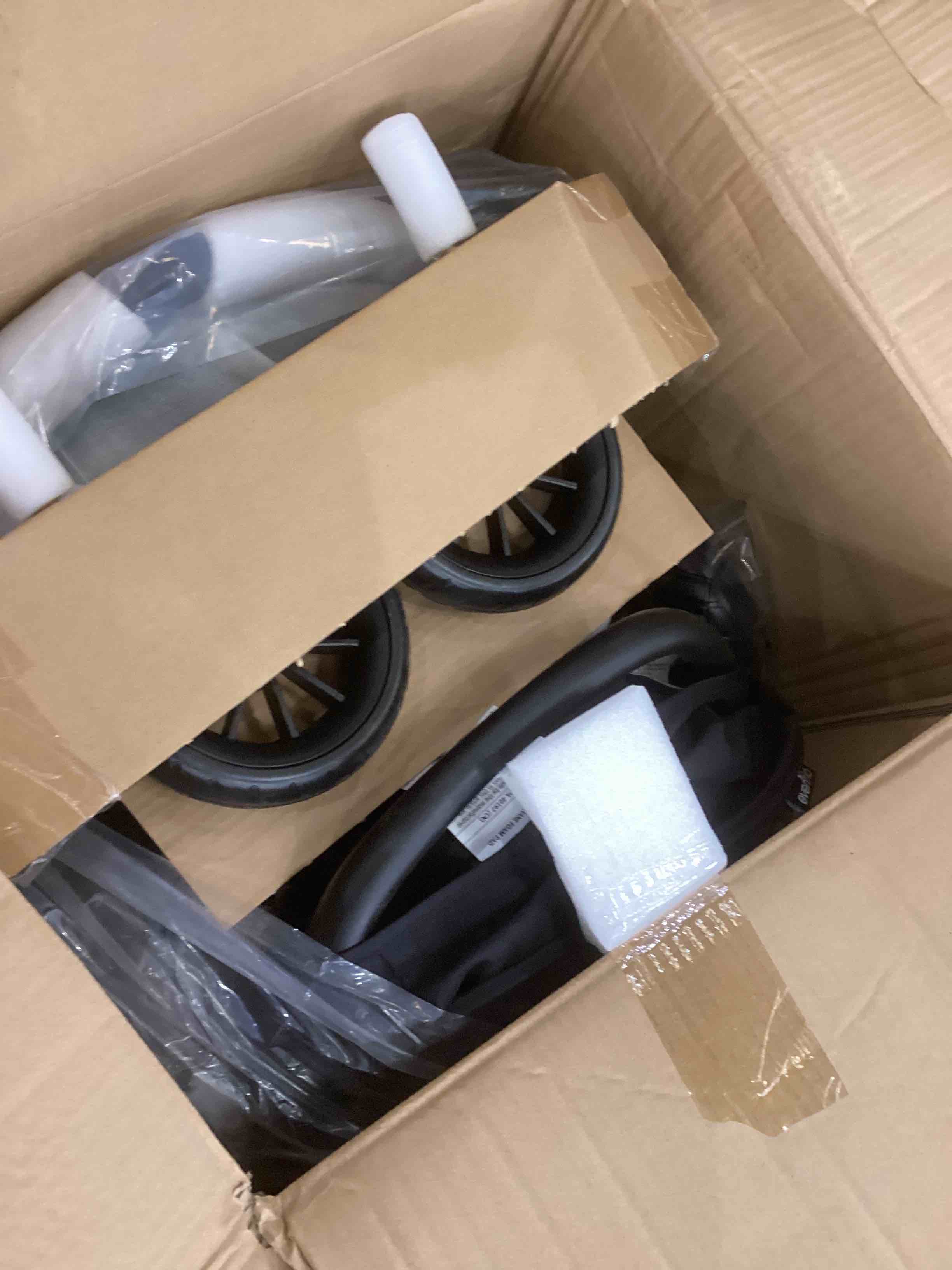 https://s3.amazonaws.com/lotting-images-prod/bidfta/EXS00454991_1692627935664.jpeg