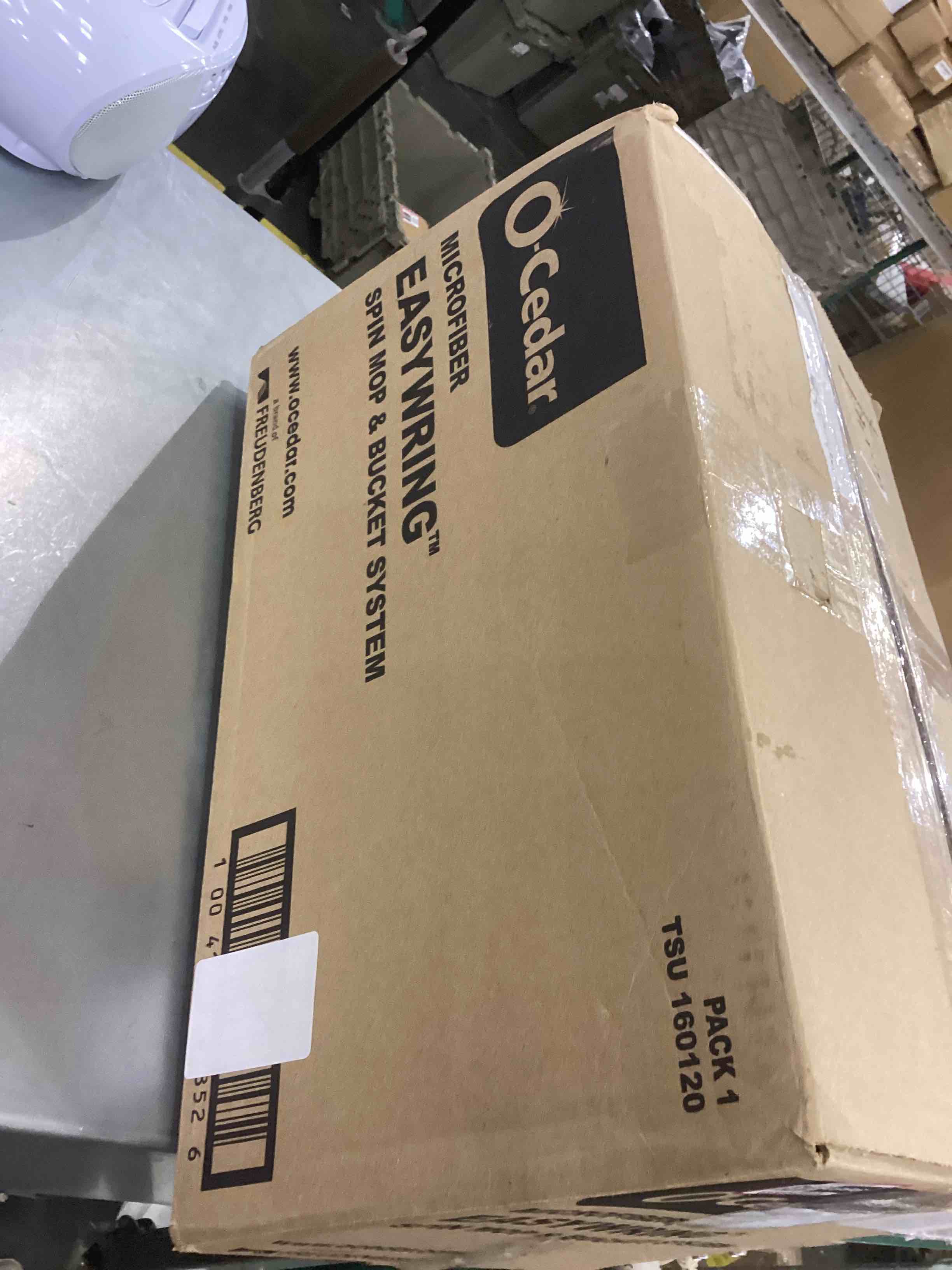 https://s3.amazonaws.com/lotting-images-prod/bidfta/EXS00454996_1692628625342.jpeg