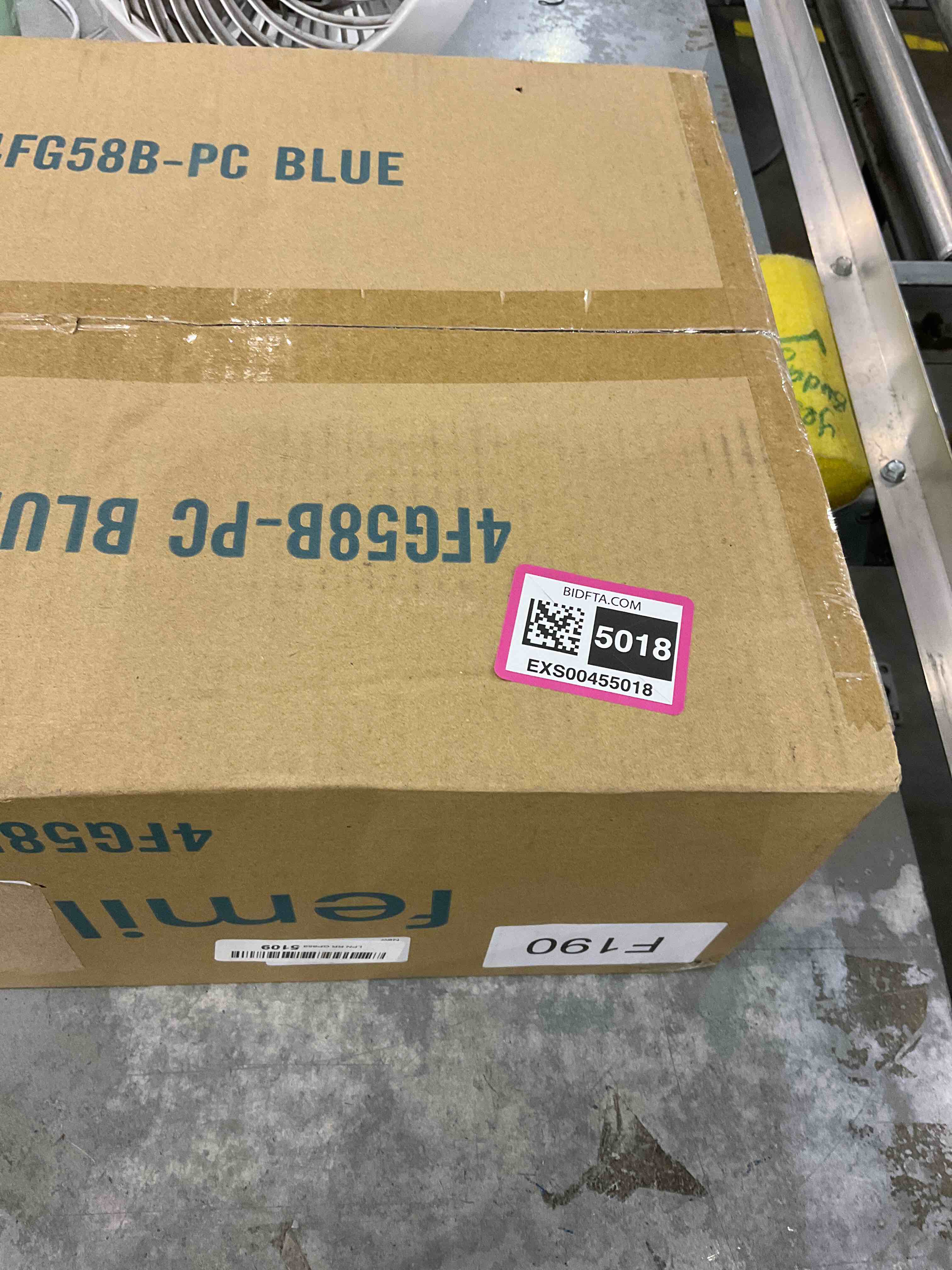 https://s3.amazonaws.com/lotting-images-prod/bidfta/EXS00455018_1692014839948.jpeg