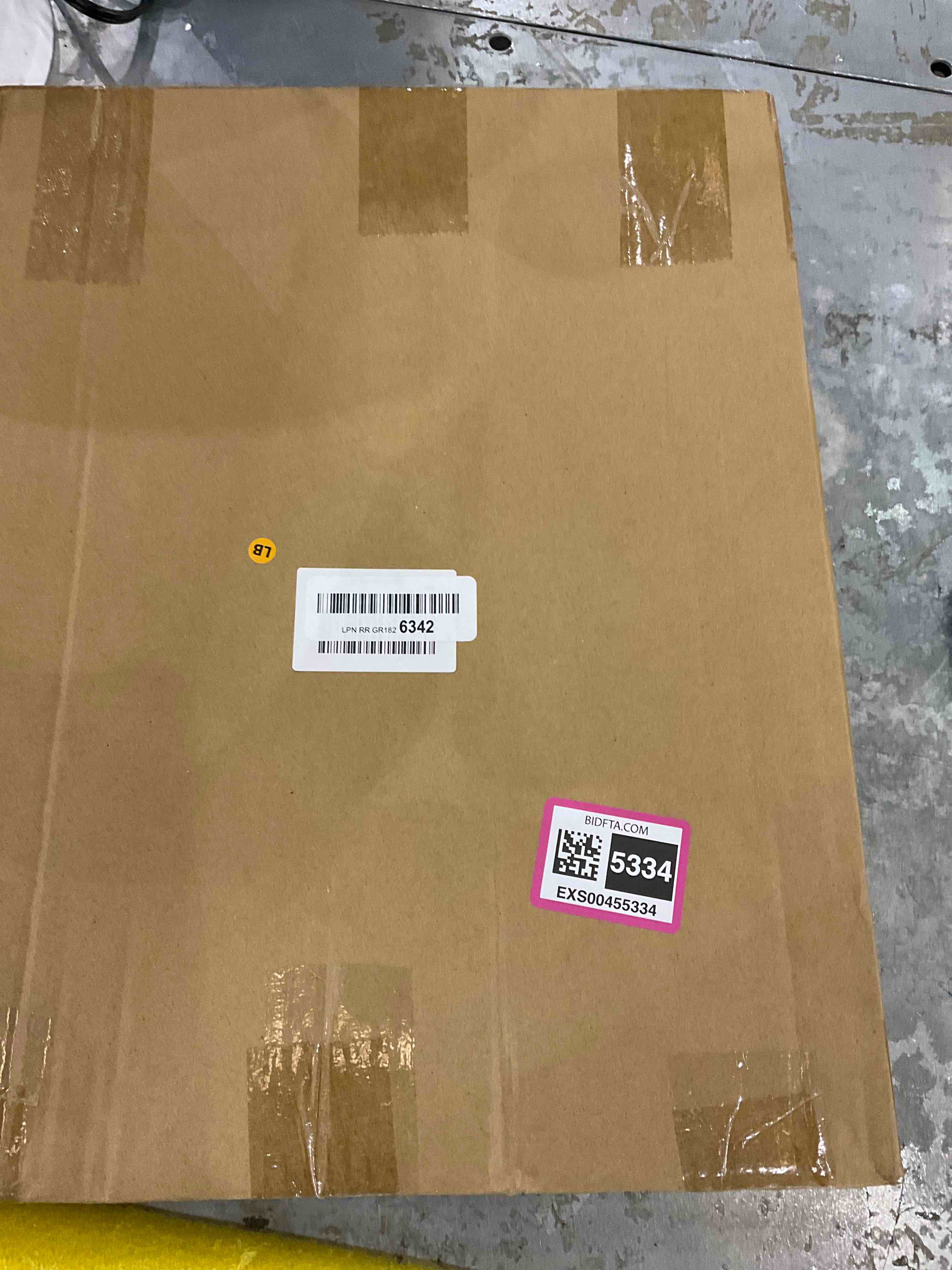 https://s3.amazonaws.com/lotting-images-prod/bidfta/EXS00455334_1692189391832.jpeg