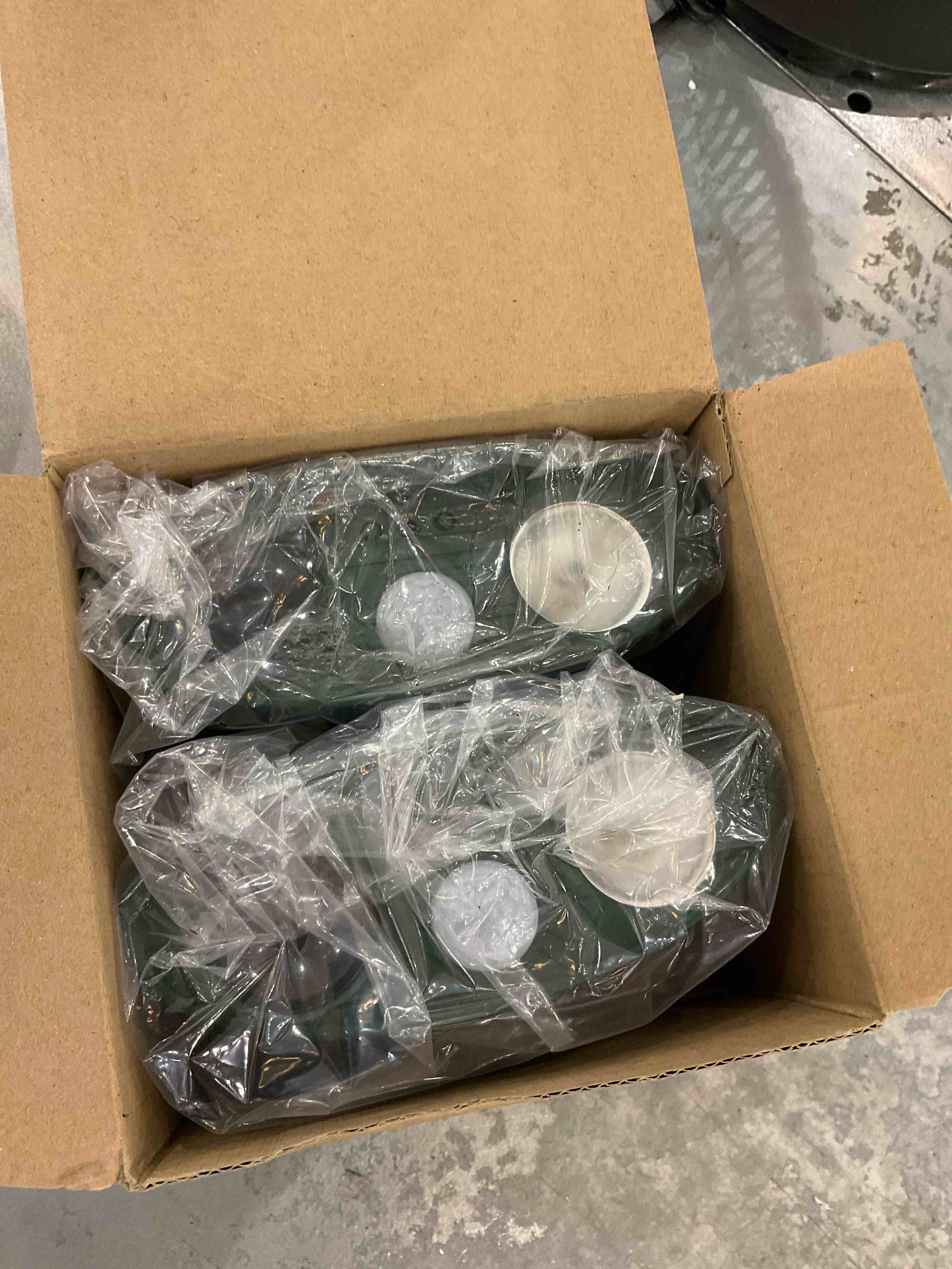 https://s3.amazonaws.com/lotting-images-prod/bidfta/EXS00455350_1692192804610.jpeg