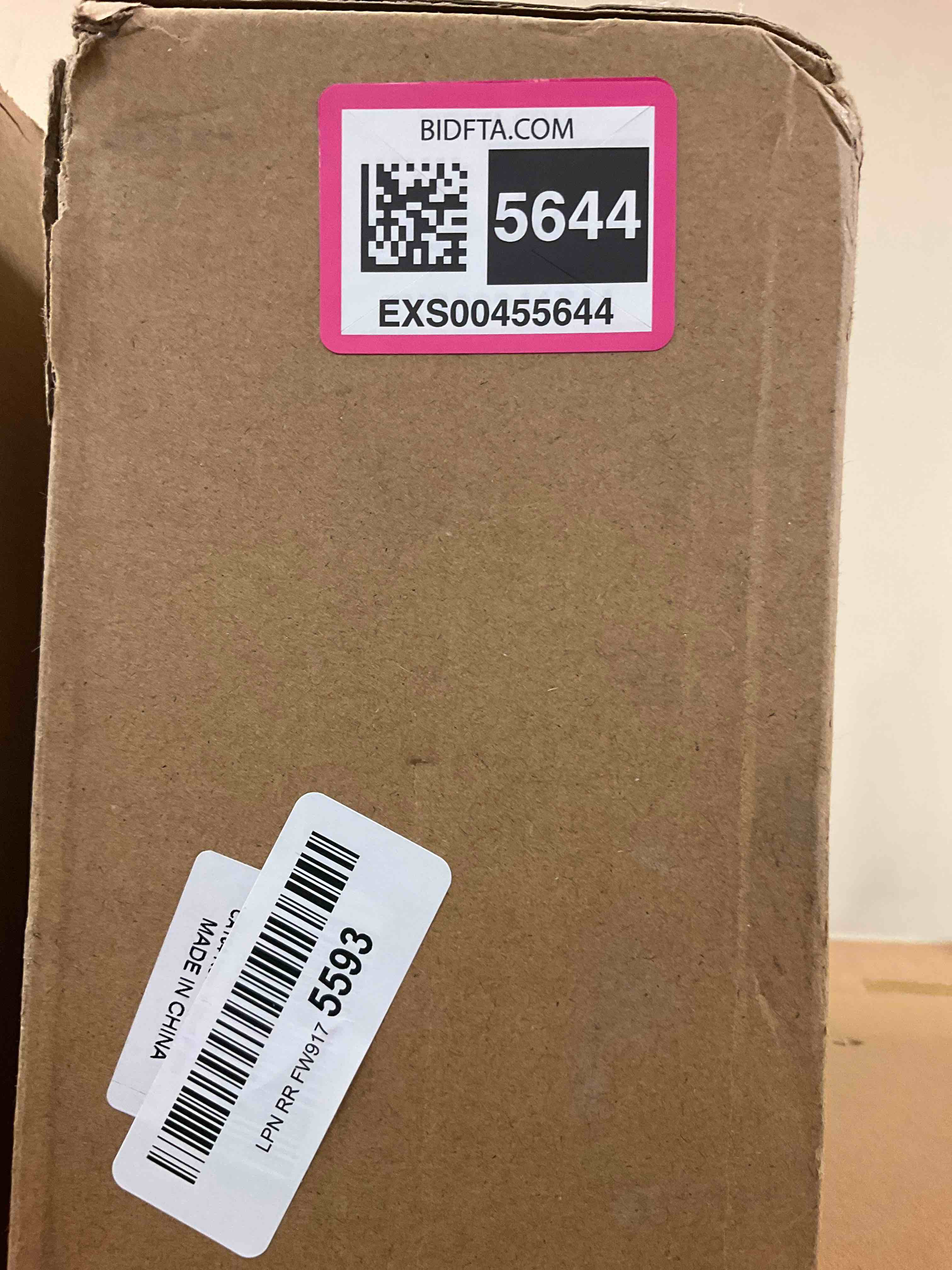 https://s3.amazonaws.com/lotting-images-prod/bidfta/EXS00455644_1692912051027.jpeg