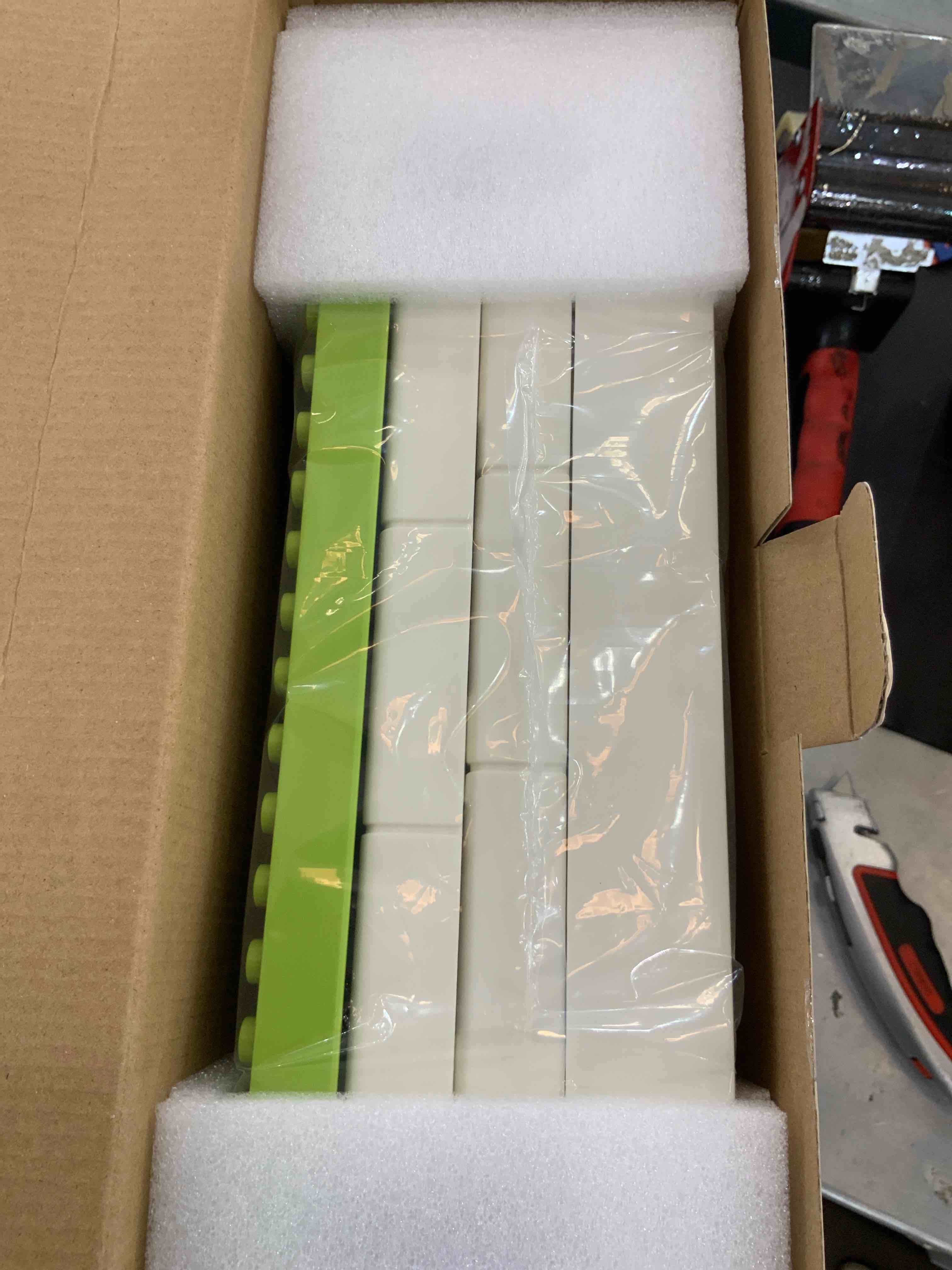 https://s3.amazonaws.com/lotting-images-prod/bidfta/EXS00457438_1692292547568.jpeg