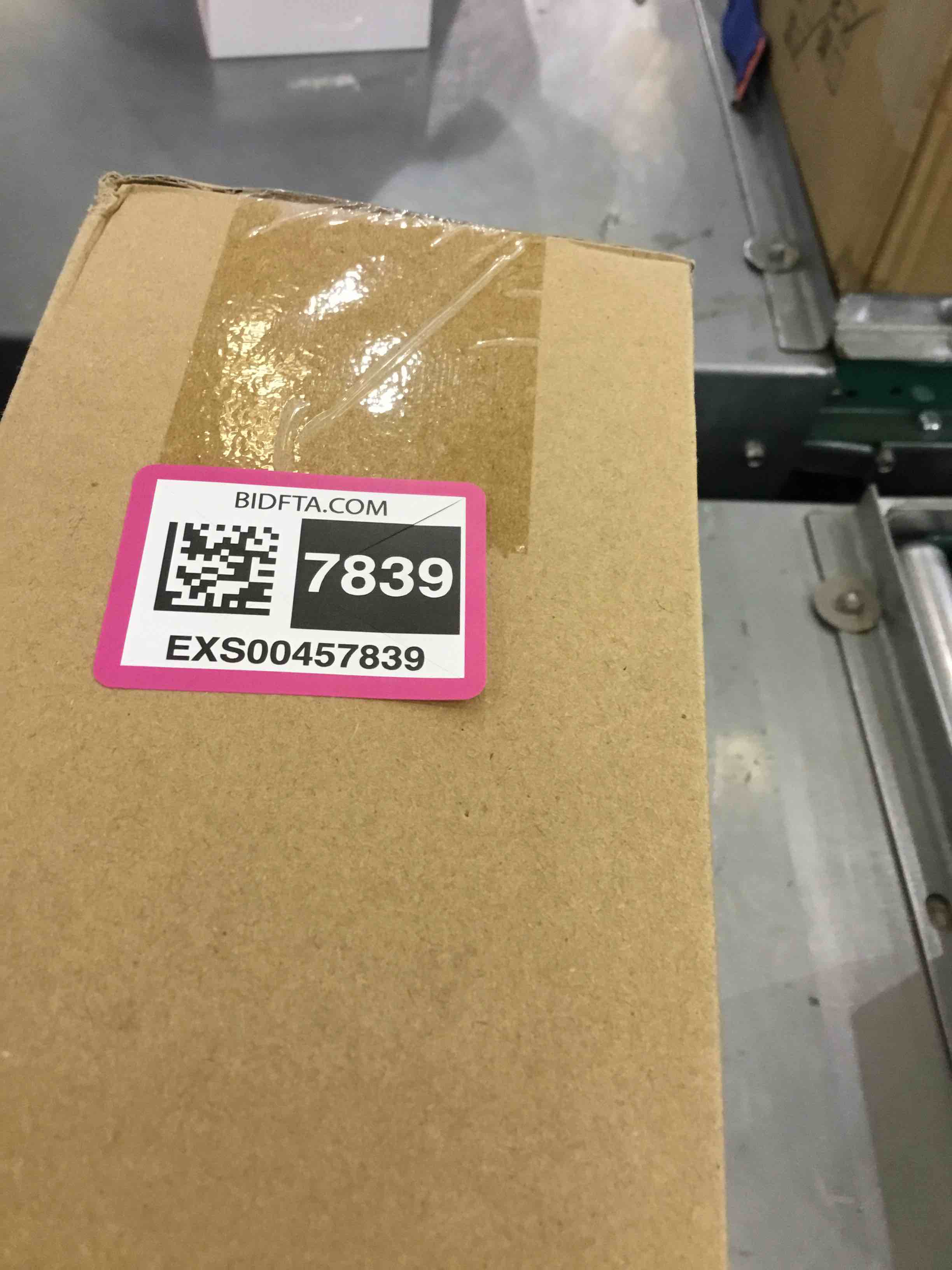 https://s3.amazonaws.com/lotting-images-prod/bidfta/EXS00457839_1692108240911.jpeg