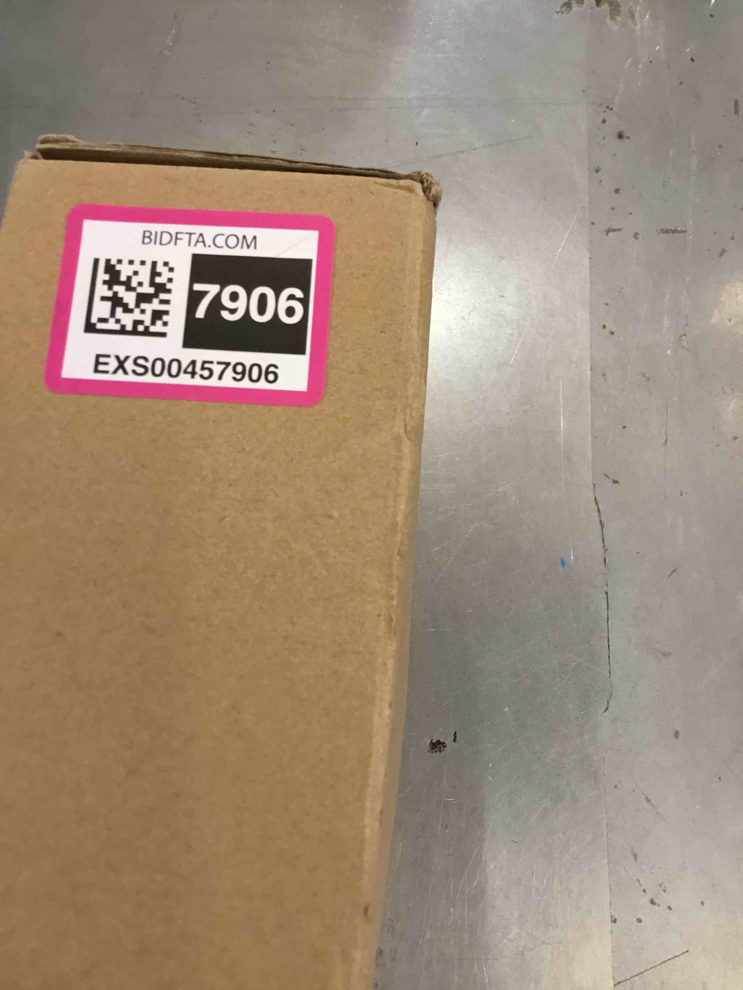 https://s3.amazonaws.com/lotting-images-prod/bidfta/EXS00457906_1692117681425.jpeg