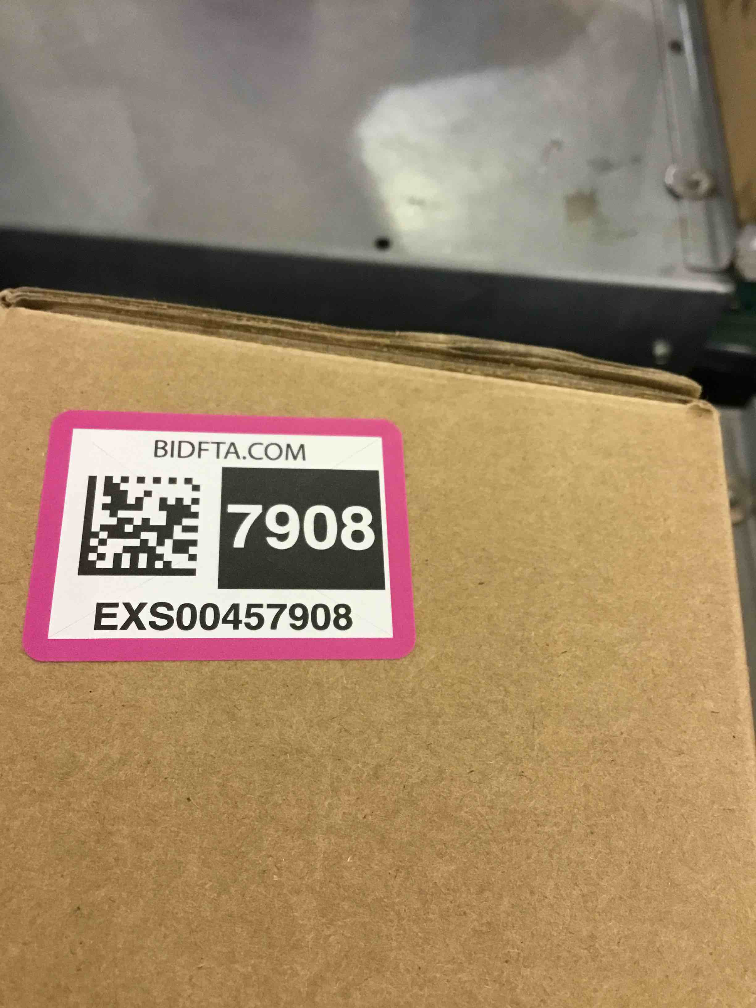 https://s3.amazonaws.com/lotting-images-prod/bidfta/EXS00457908_1692117780092.jpeg