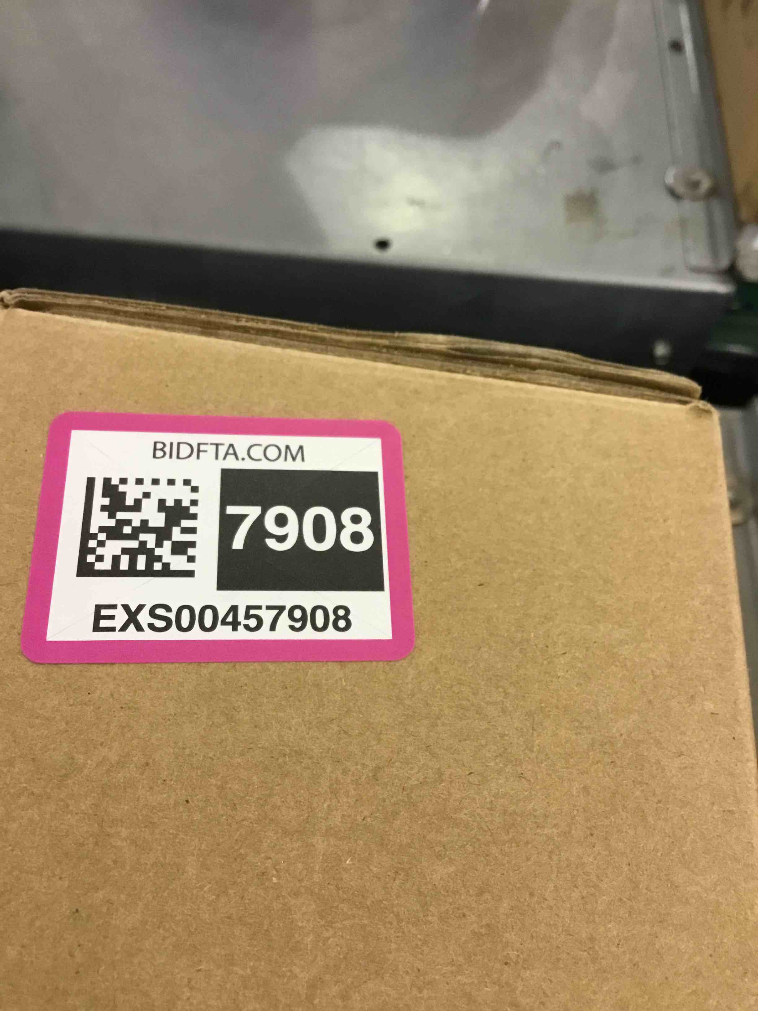 https://s3.amazonaws.com/lotting-images-prod/bidfta/EXS00457908_1692117781616.jpeg