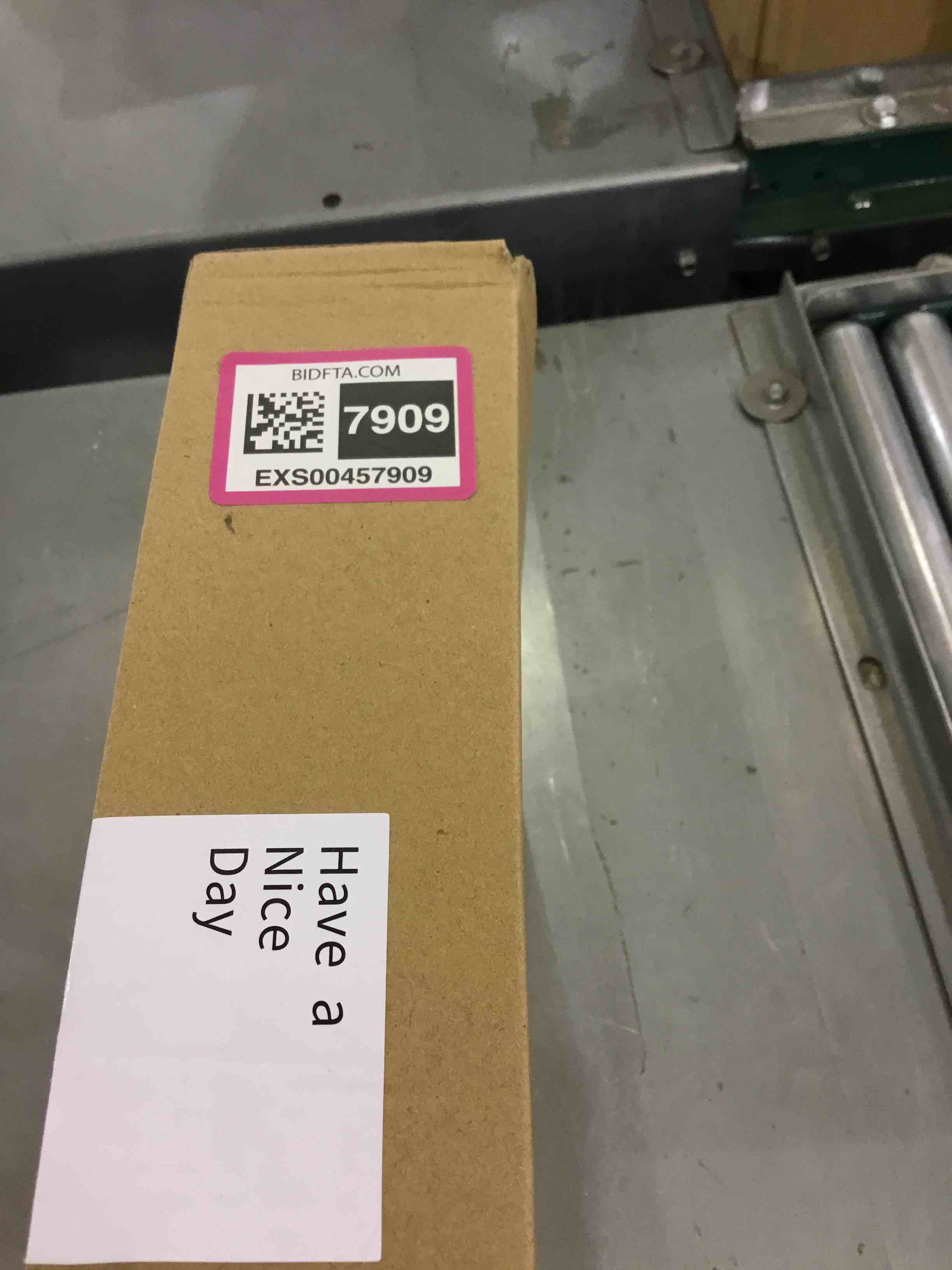 https://s3.amazonaws.com/lotting-images-prod/bidfta/EXS00457909_1692117853314.jpeg