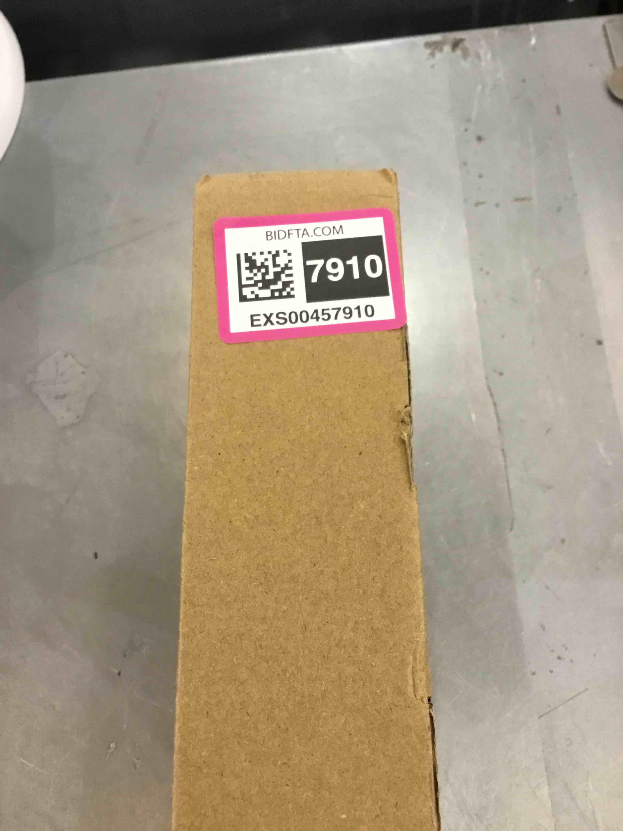 https://s3.amazonaws.com/lotting-images-prod/bidfta/EXS00457910_1692117943235.jpeg