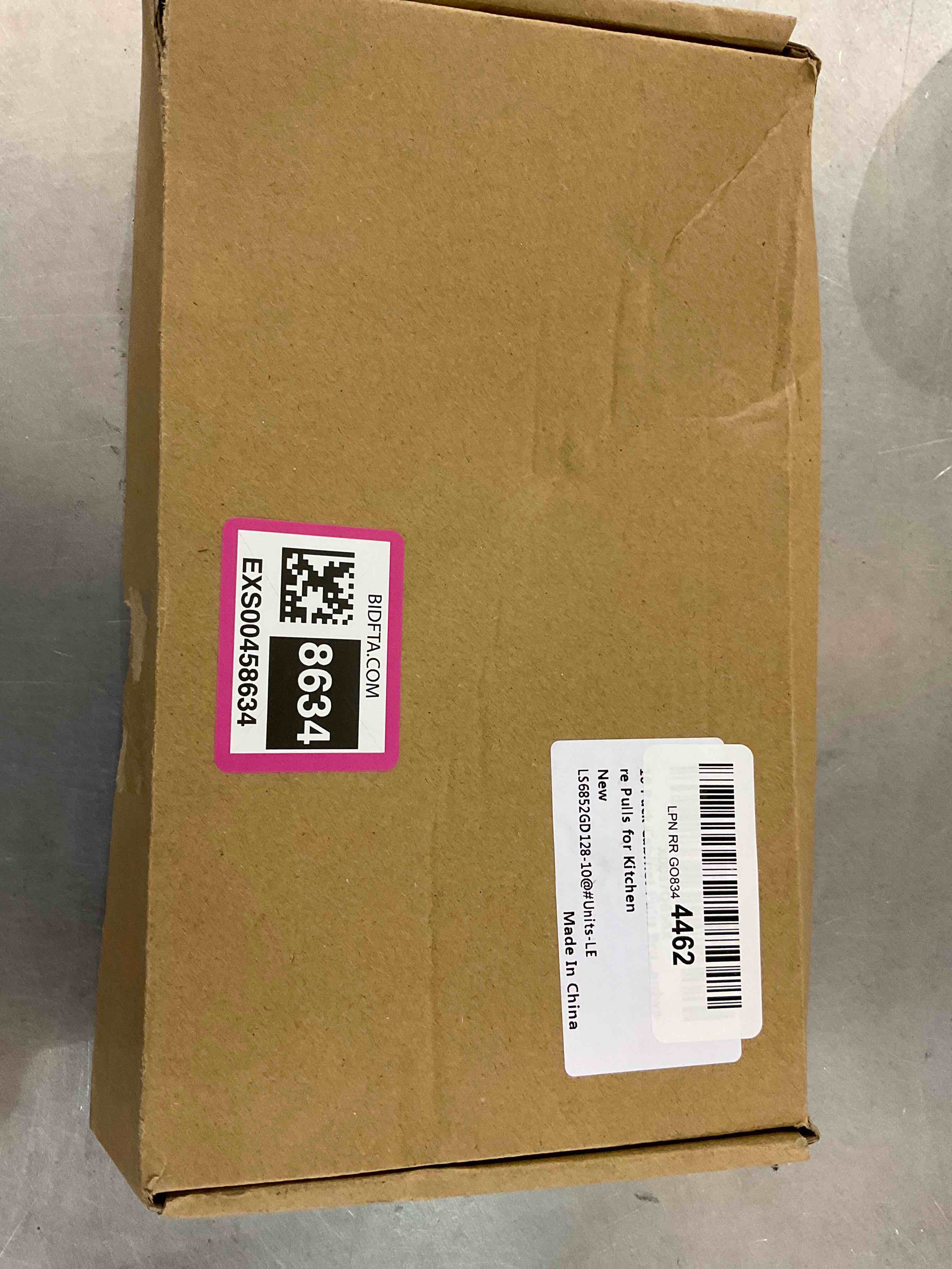 https://s3.amazonaws.com/lotting-images-prod/bidfta/EXS00458634_1692196561894.jpeg