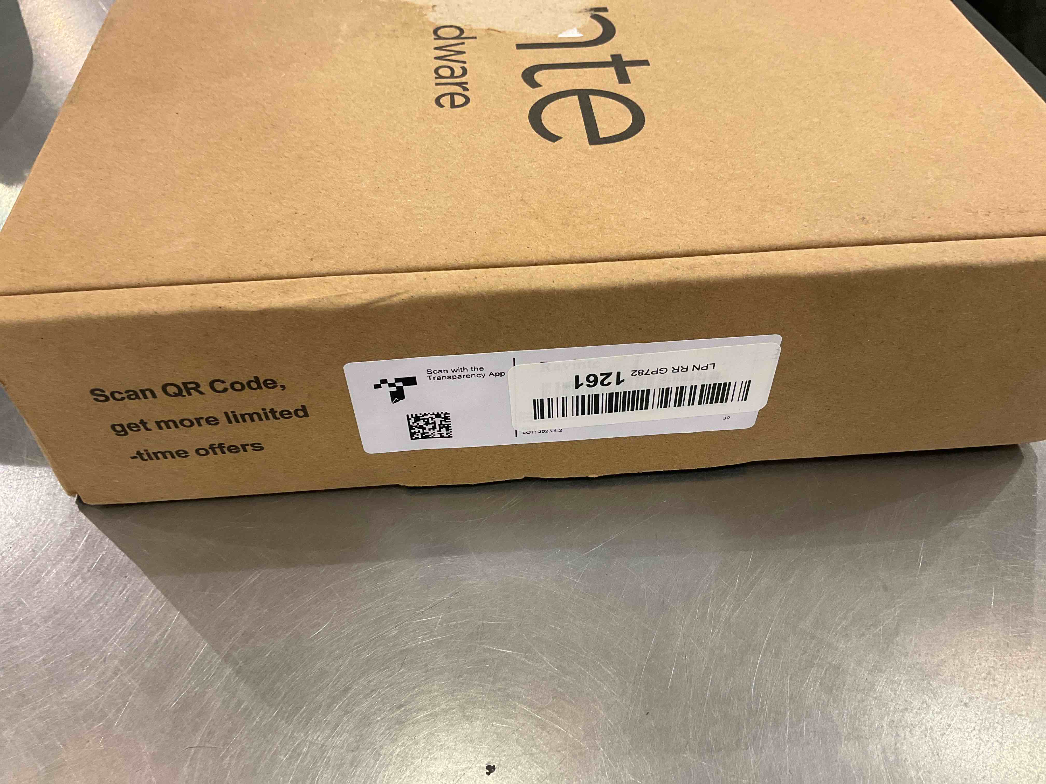 https://s3.amazonaws.com/lotting-images-prod/bidfta/EXS00459063_1692026901112.jpeg