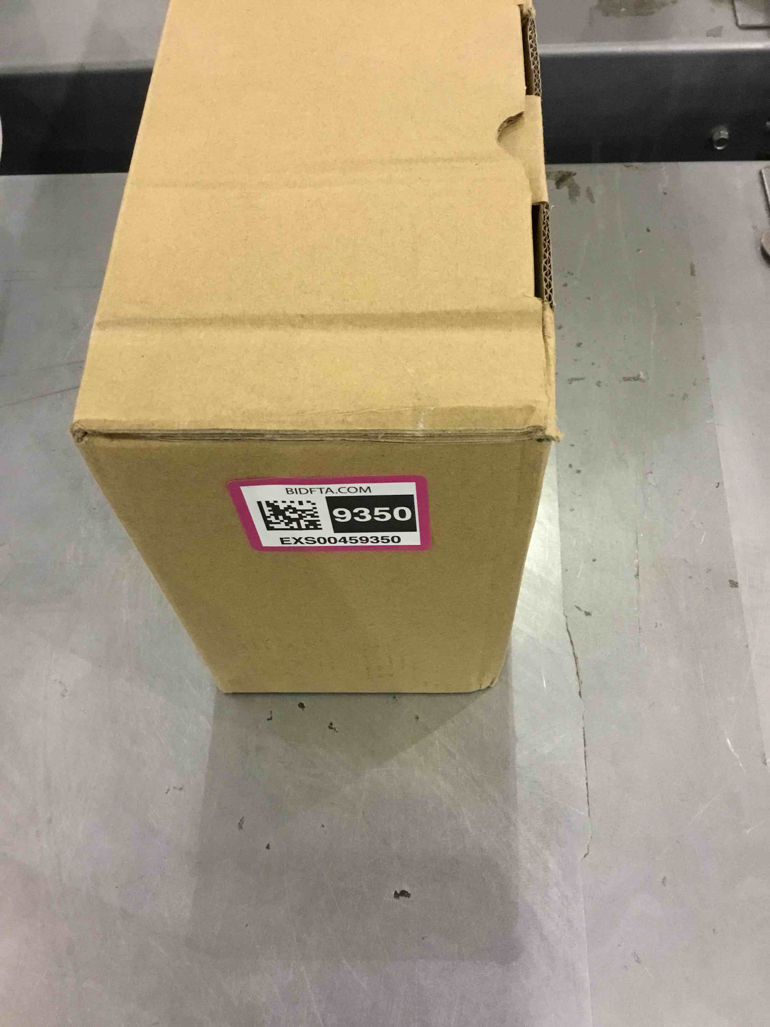 https://s3.amazonaws.com/lotting-images-prod/bidfta/EXS00459350_1692275254950.jpeg