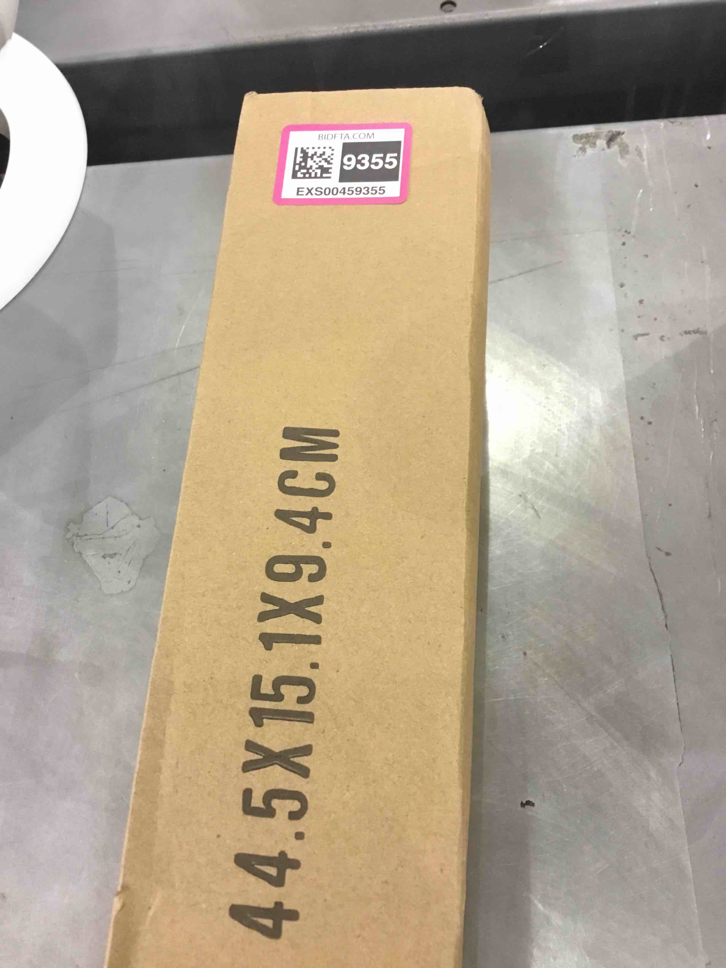 https://s3.amazonaws.com/lotting-images-prod/bidfta/EXS00459355_1692275558173.jpeg