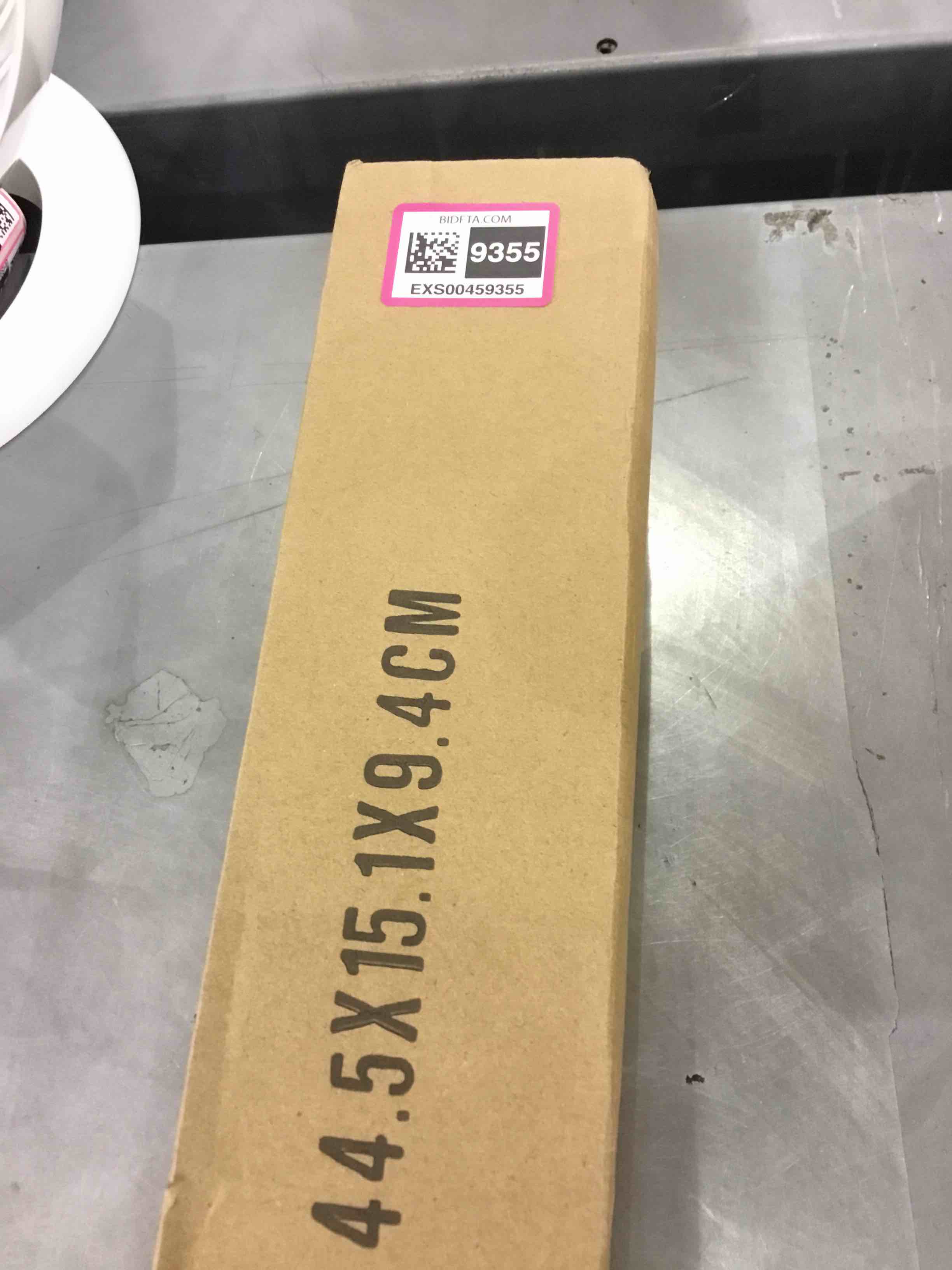 https://s3.amazonaws.com/lotting-images-prod/bidfta/EXS00459355_1692275559681.jpeg