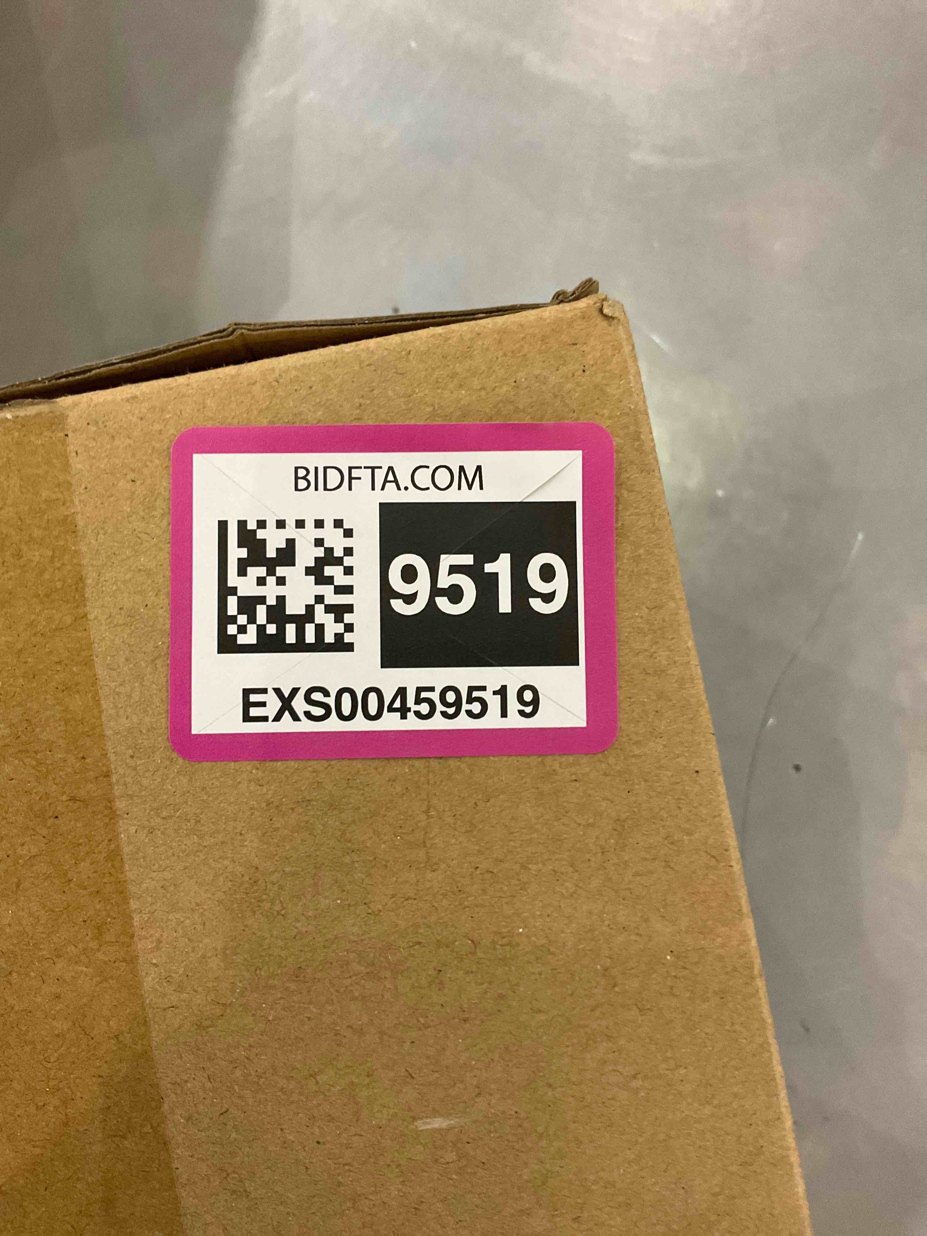 https://s3.amazonaws.com/lotting-images-prod/bidfta/EXS00459519_1692013127036.jpeg