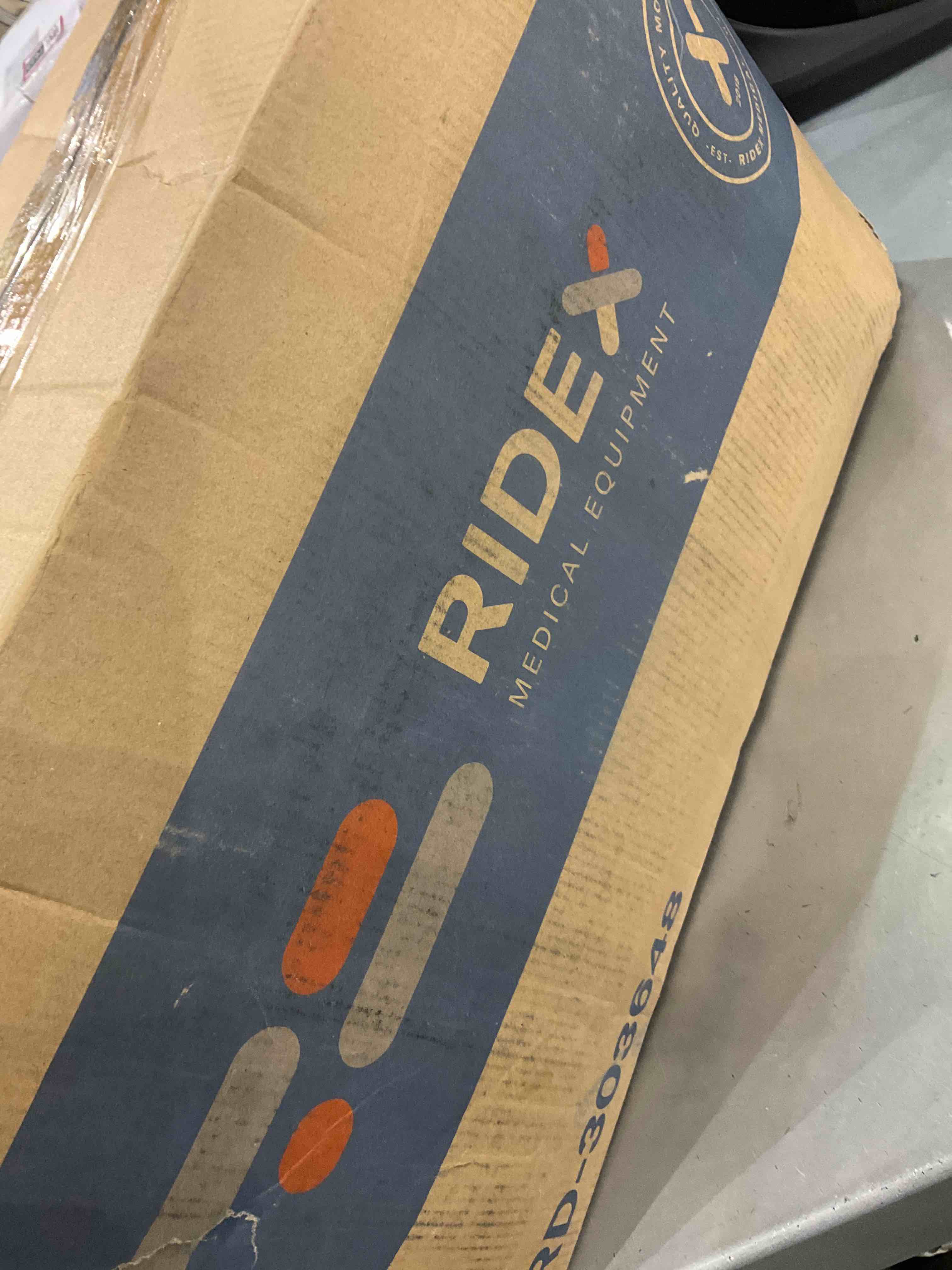 https://s3.amazonaws.com/lotting-images-prod/bidfta/EXS00459589_1692025003646.jpeg
