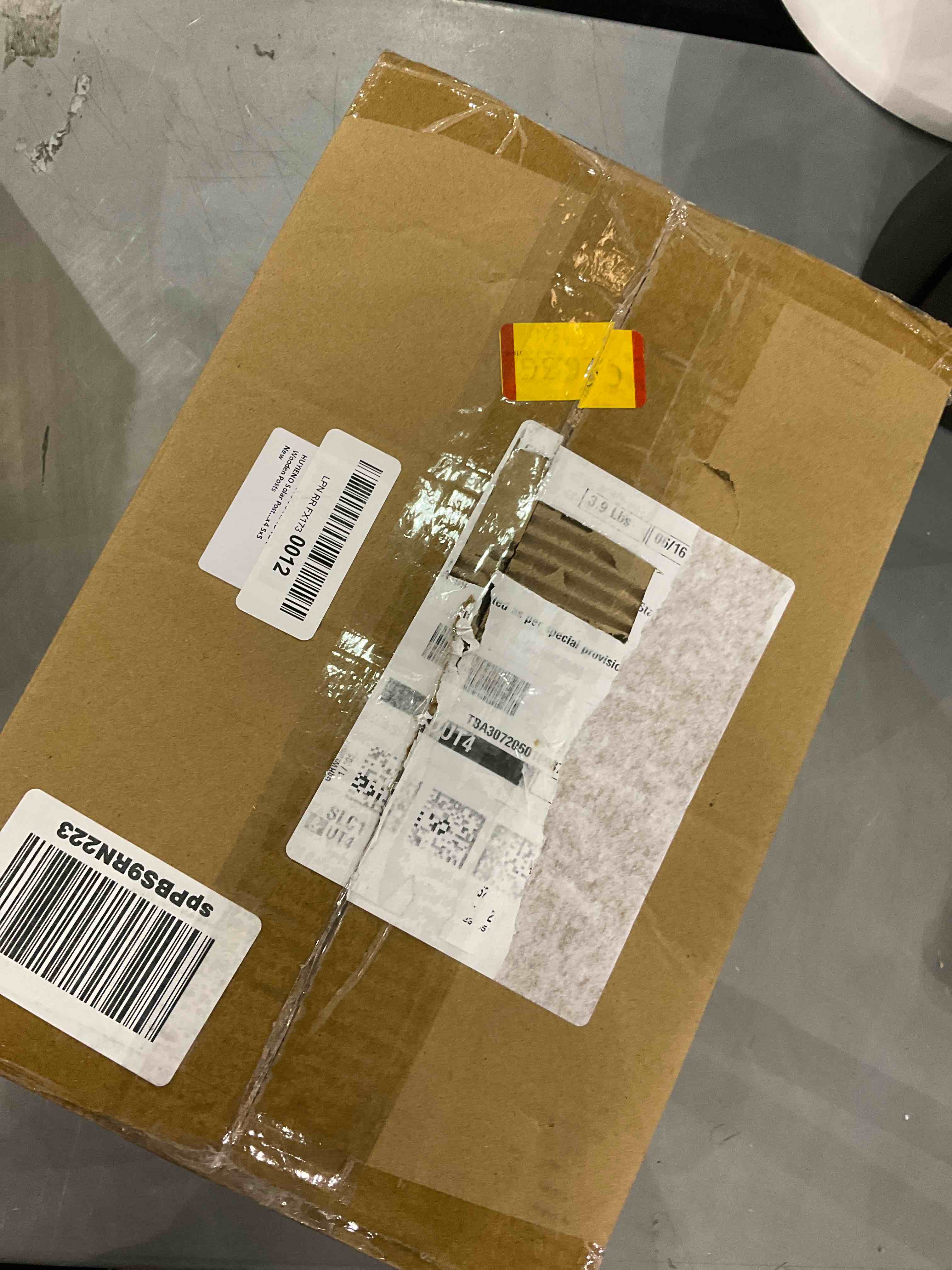 https://s3.amazonaws.com/lotting-images-prod/bidfta/EXS00459983_1692275233489.jpeg
