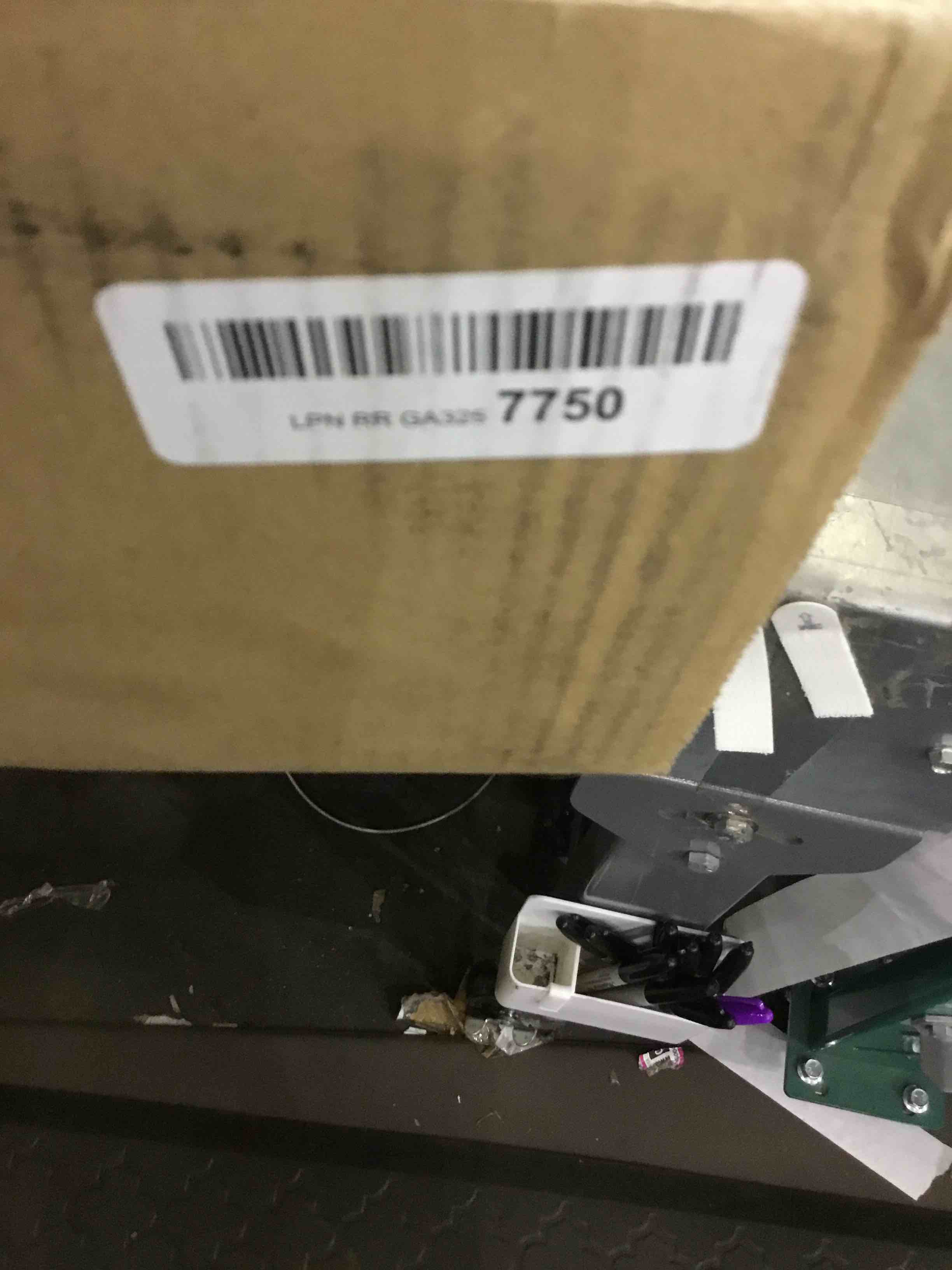 https://s3.amazonaws.com/lotting-images-prod/bidfta/EXS00460176_1694093242288.jpeg