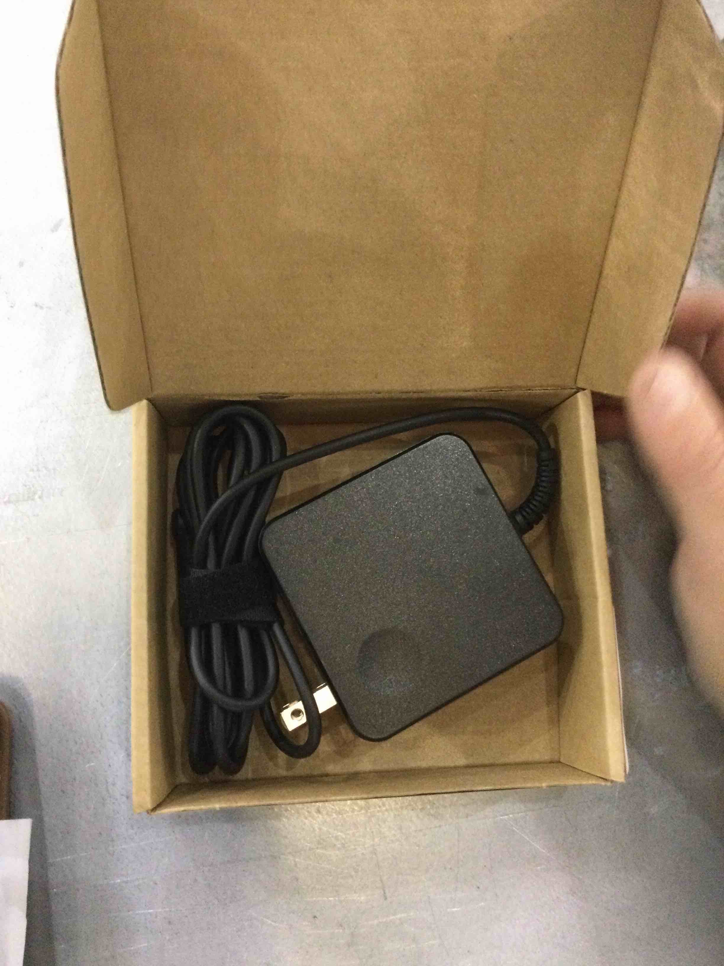 https://s3.amazonaws.com/lotting-images-prod/bidfta/EXS00460496_1697469899121.jpeg