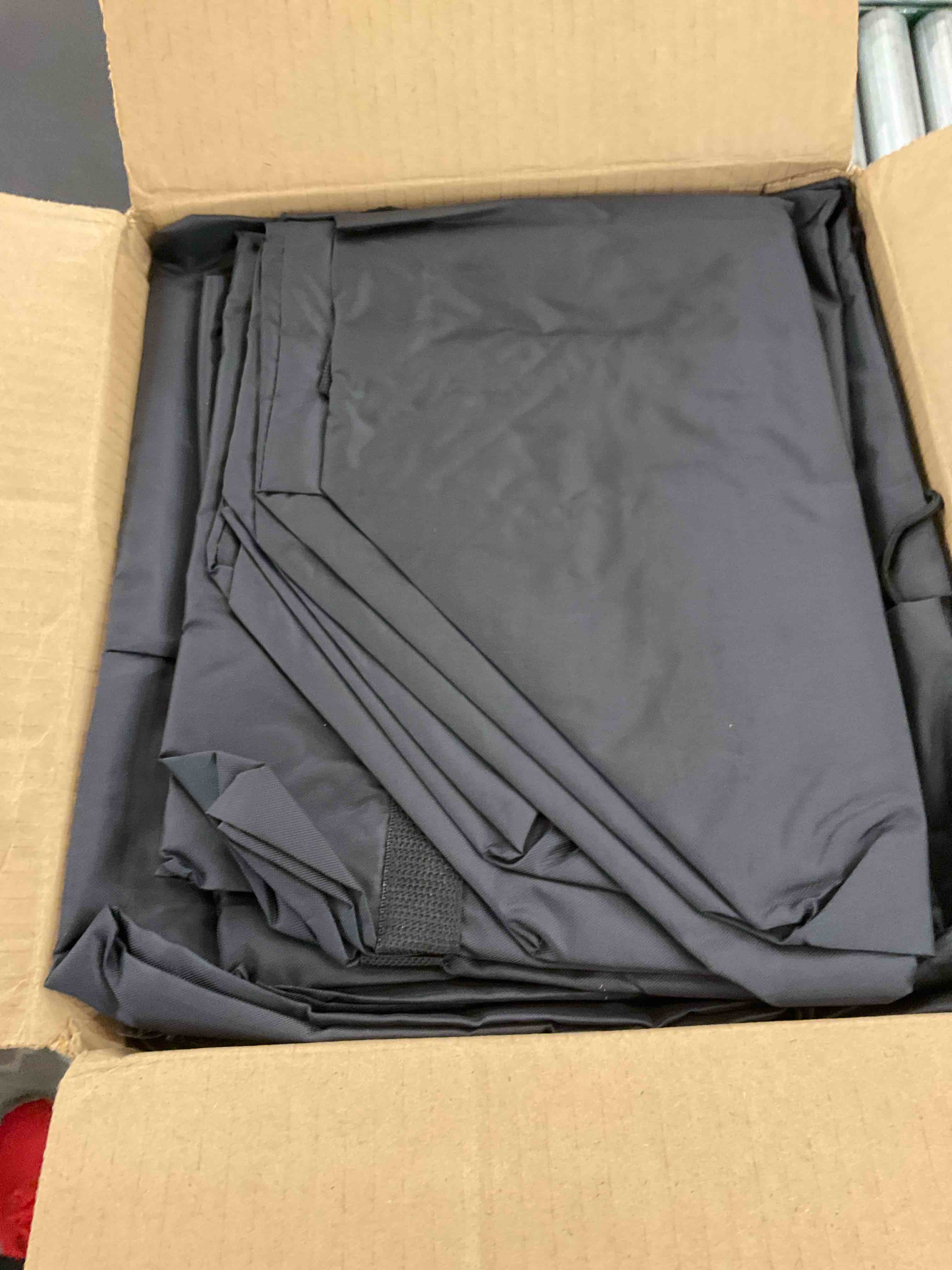 https://s3.amazonaws.com/lotting-images-prod/bidfta/EXS00460673_1695663455989.jpeg
