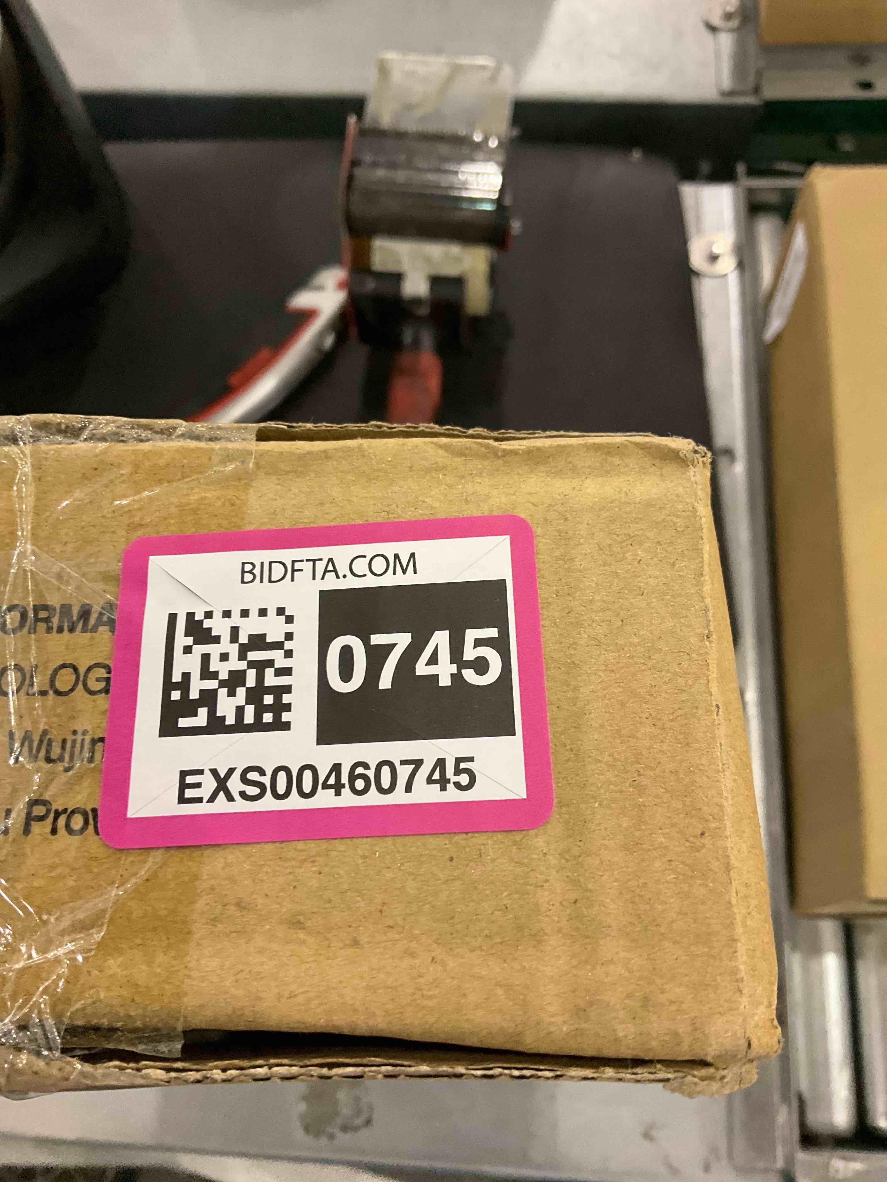 https://s3.amazonaws.com/lotting-images-prod/bidfta/EXS00460745_1695727343222.jpeg