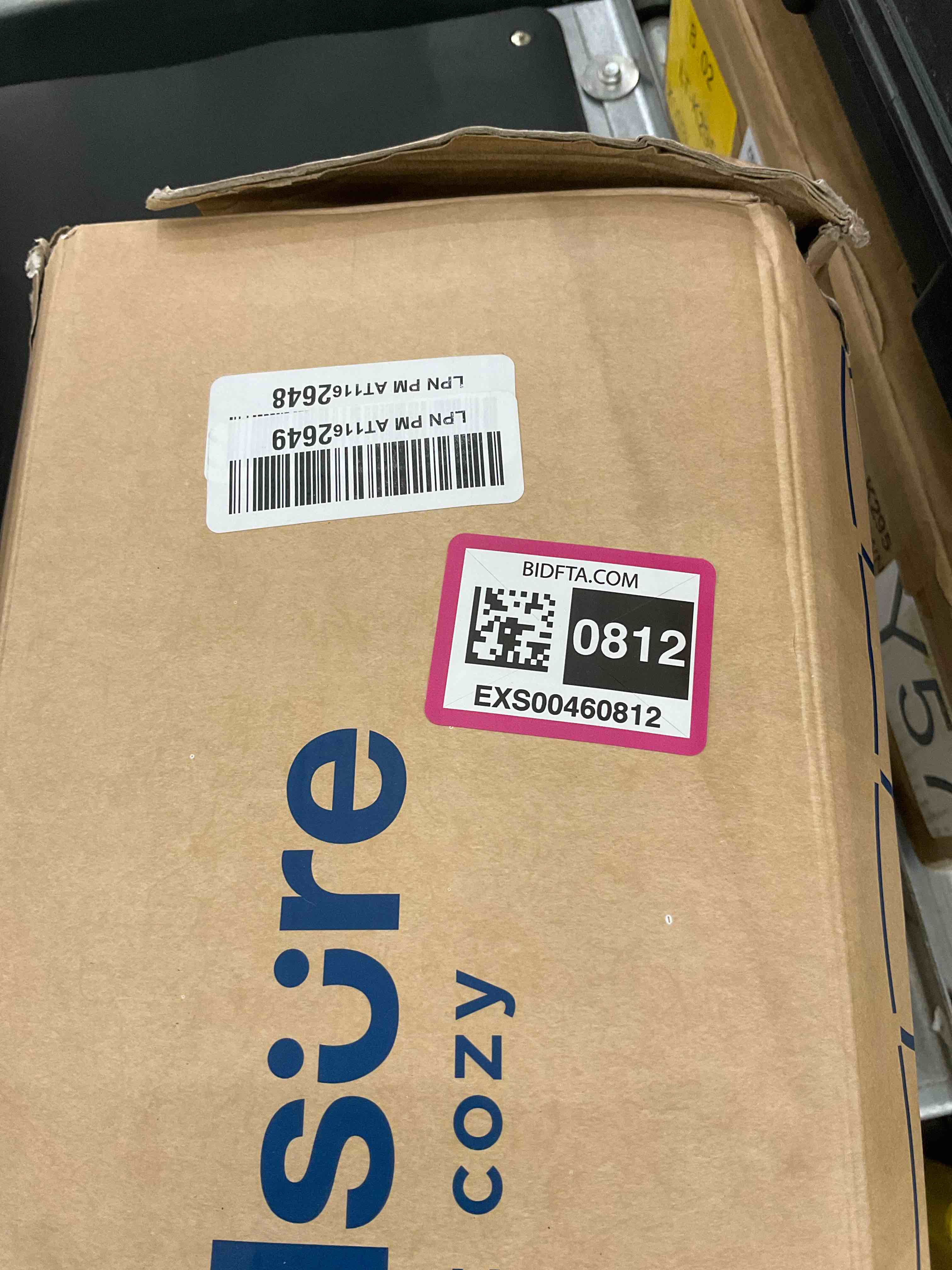 https://s3.amazonaws.com/lotting-images-prod/bidfta/EXS00460812_1695738876480.jpeg
