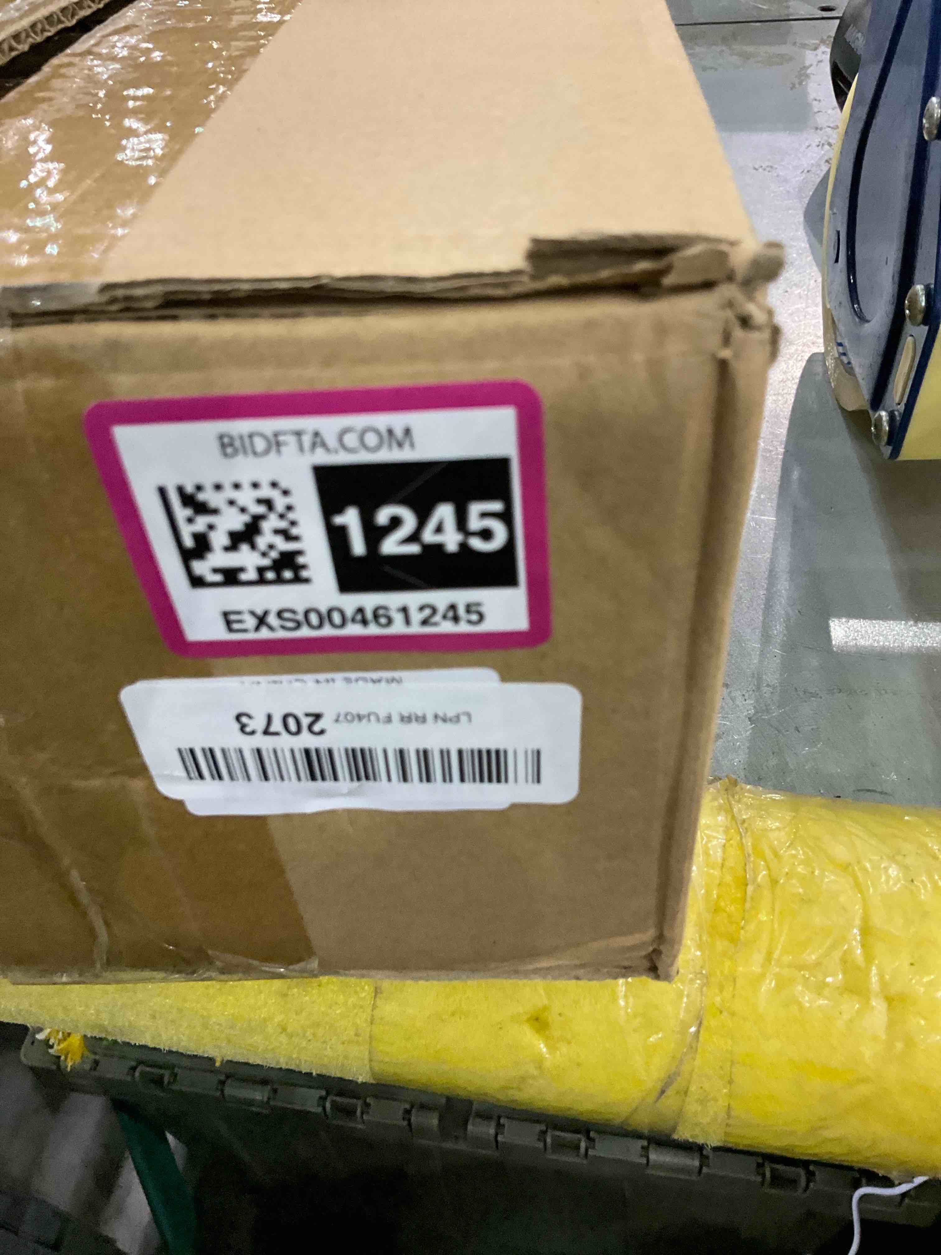 https://s3.amazonaws.com/lotting-images-prod/bidfta/EXS00461245_1695730647095.jpeg