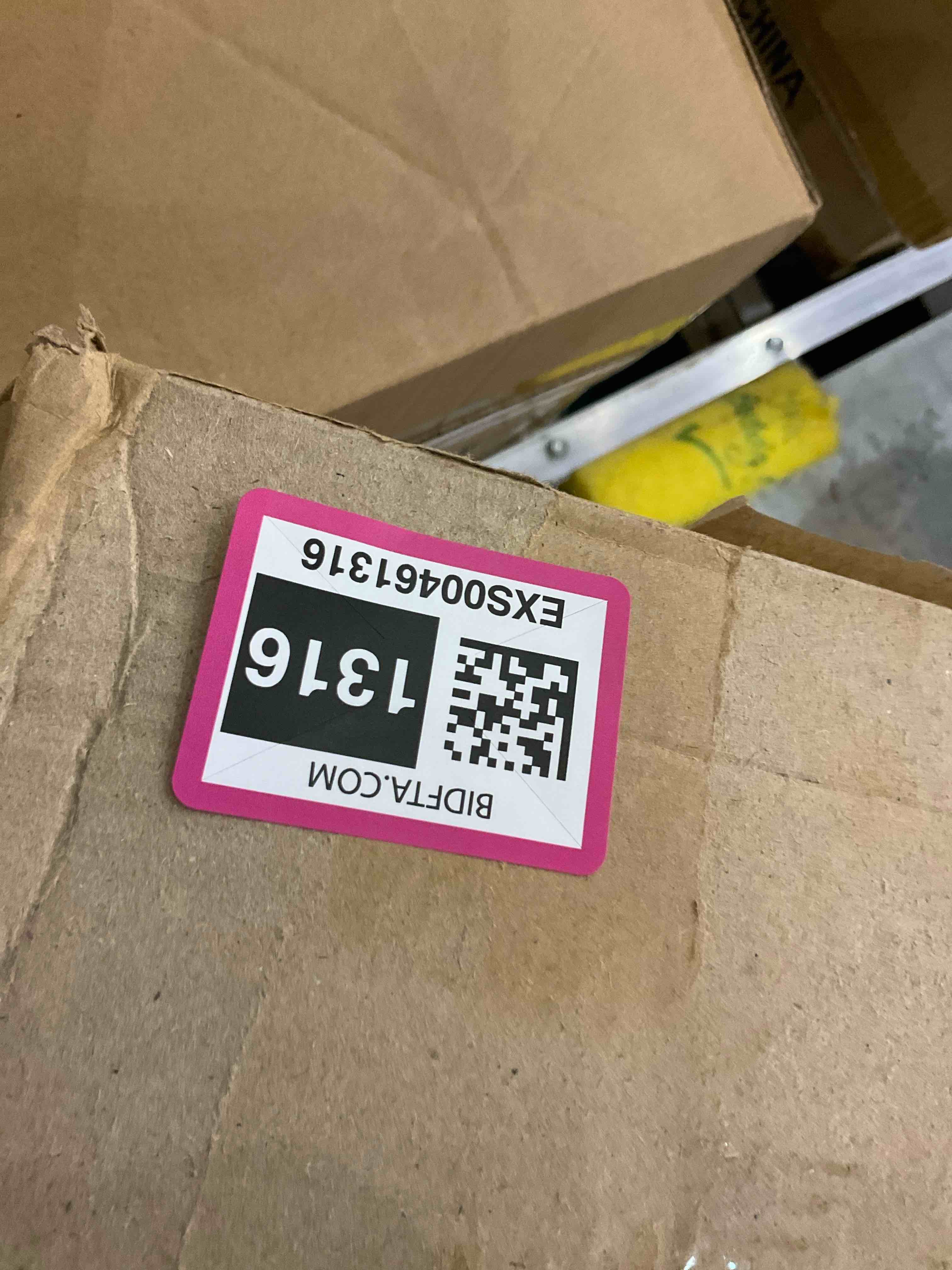 https://s3.amazonaws.com/lotting-images-prod/bidfta/EXS00461316_1695738663946.jpeg