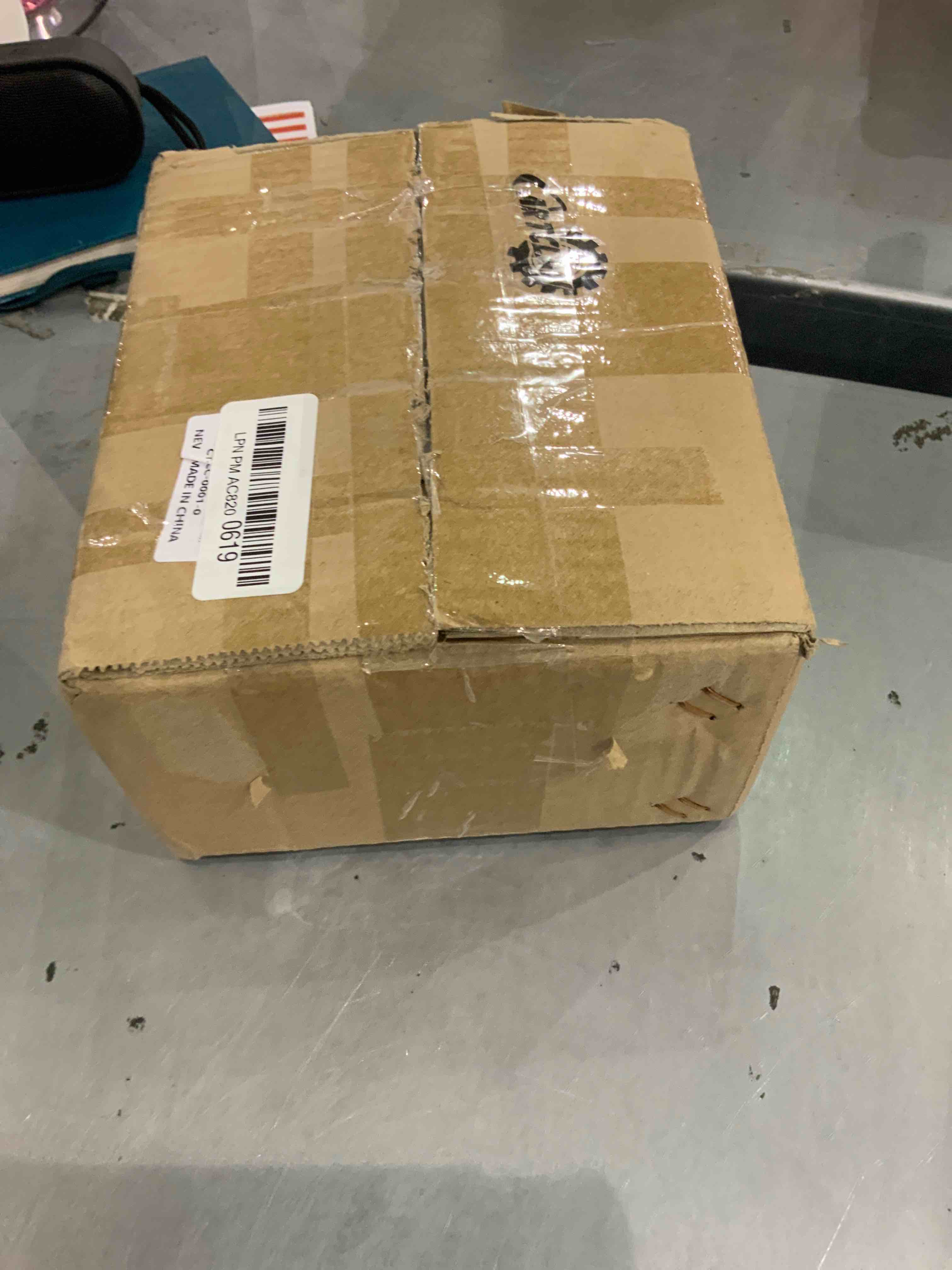 https://s3.amazonaws.com/lotting-images-prod/bidfta/EXS00461647_1694693852490.jpeg