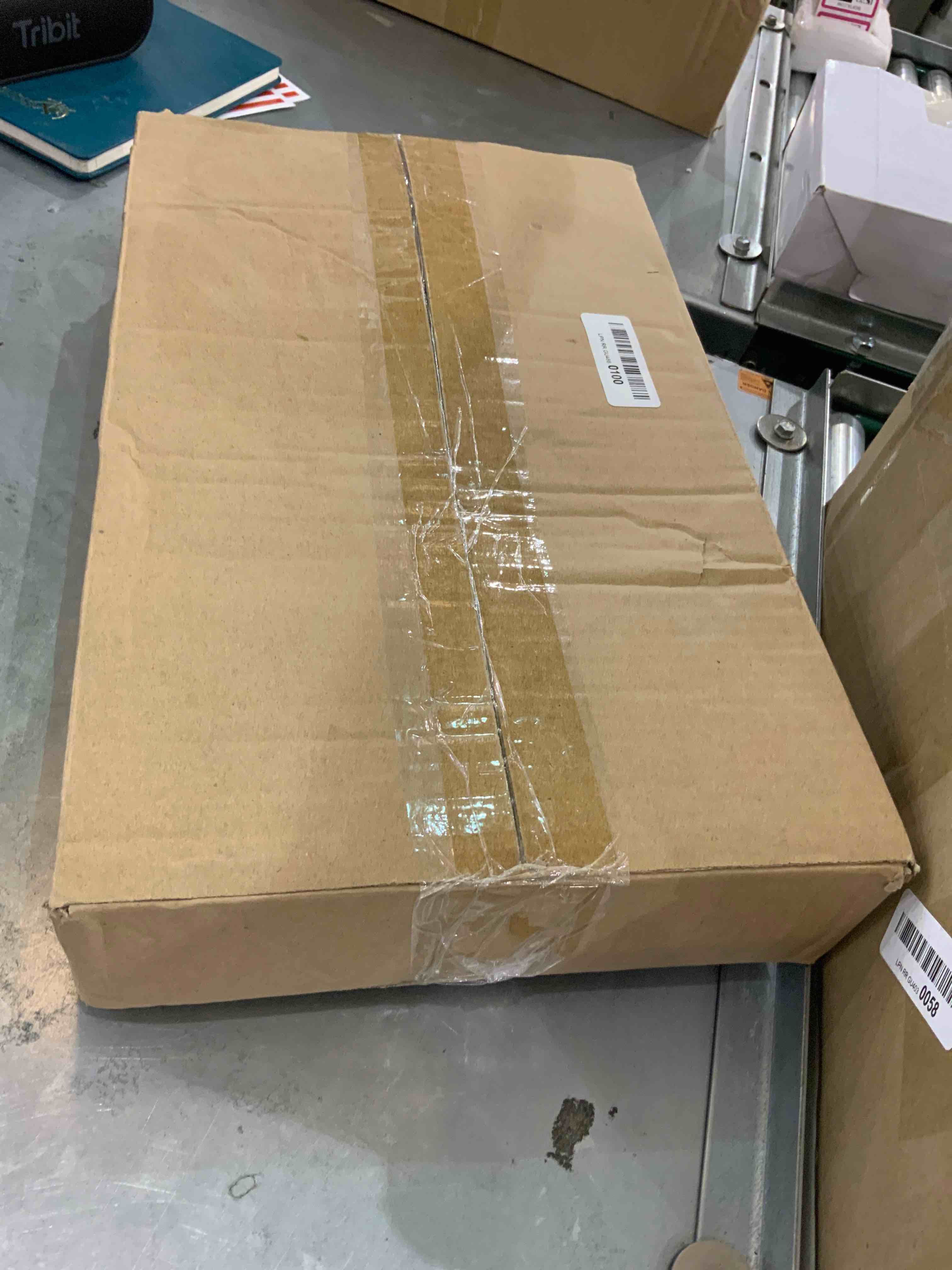 https://s3.amazonaws.com/lotting-images-prod/bidfta/EXS00461946_1694784528972.jpeg