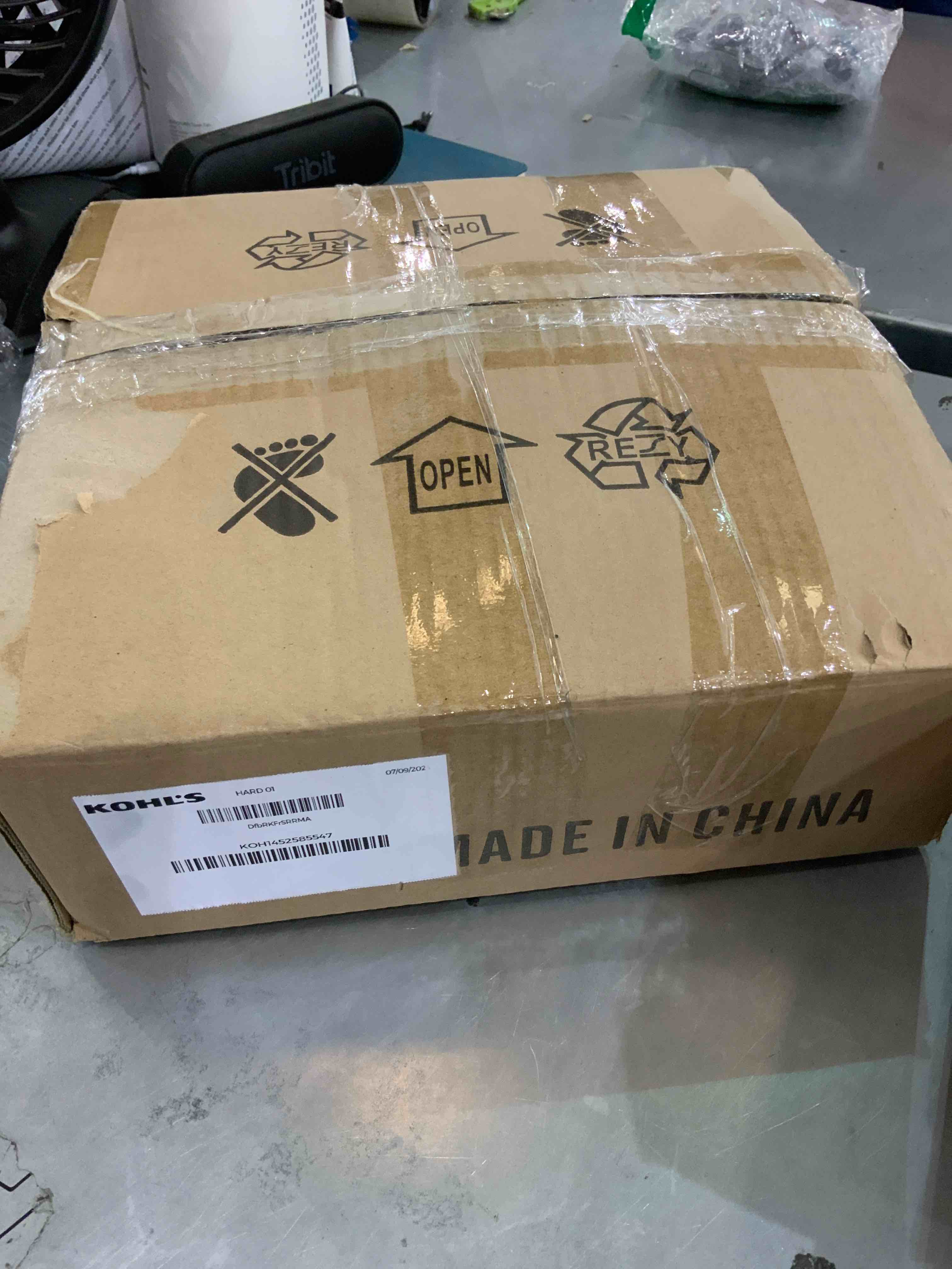 https://s3.amazonaws.com/lotting-images-prod/bidfta/EXS00461949_1694784678240.jpeg