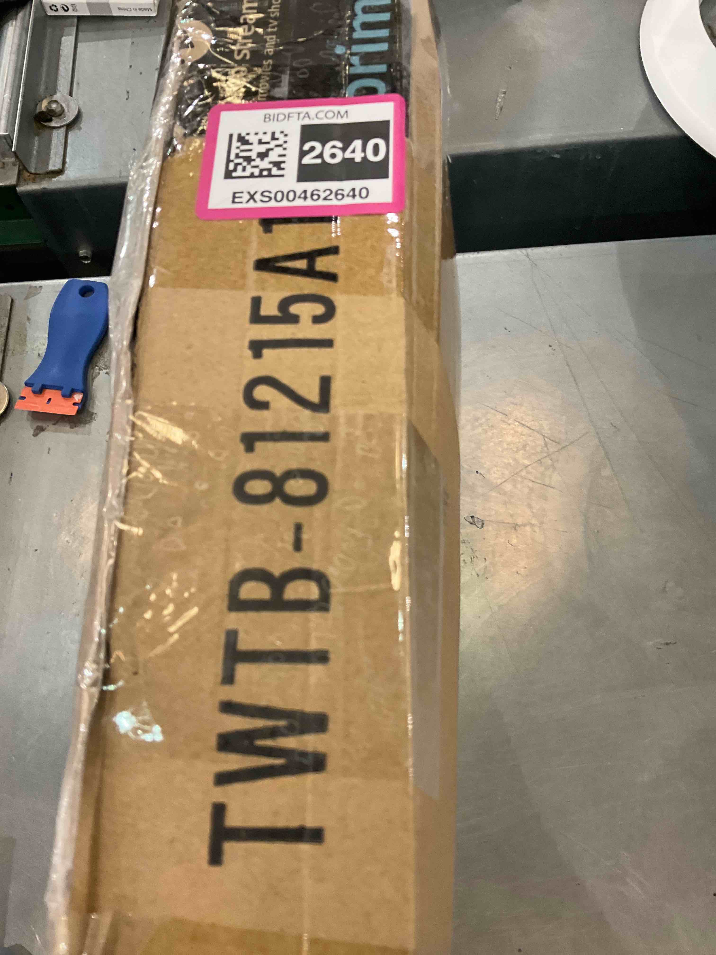 https://s3.amazonaws.com/lotting-images-prod/bidfta/EXS00462640_1695046912475.jpeg