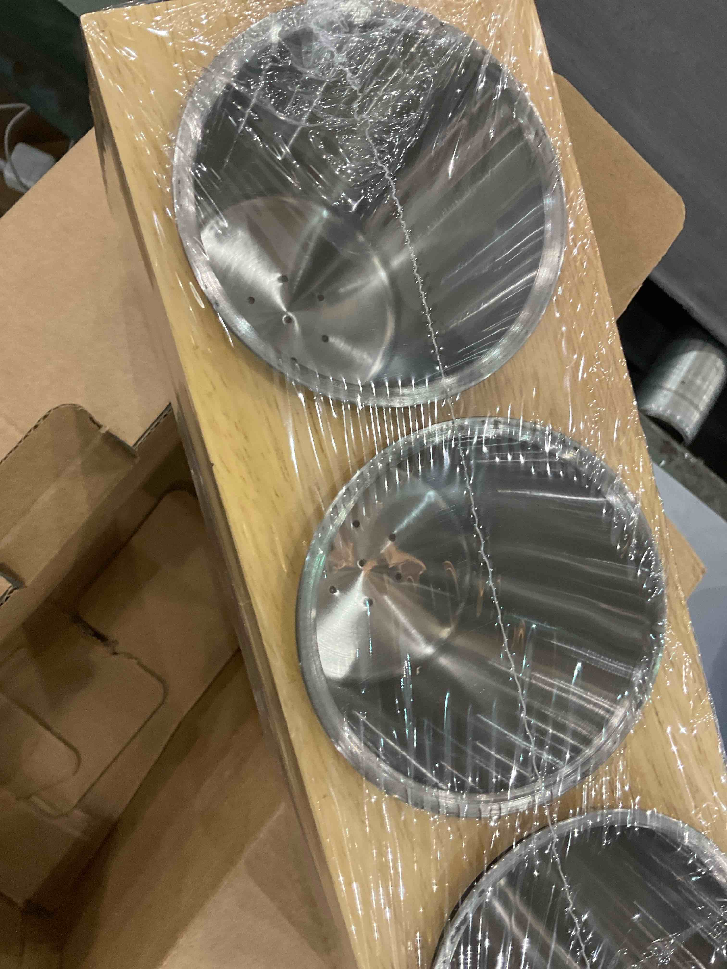 https://s3.amazonaws.com/lotting-images-prod/bidfta/EXS00463700_1696944294486.jpeg