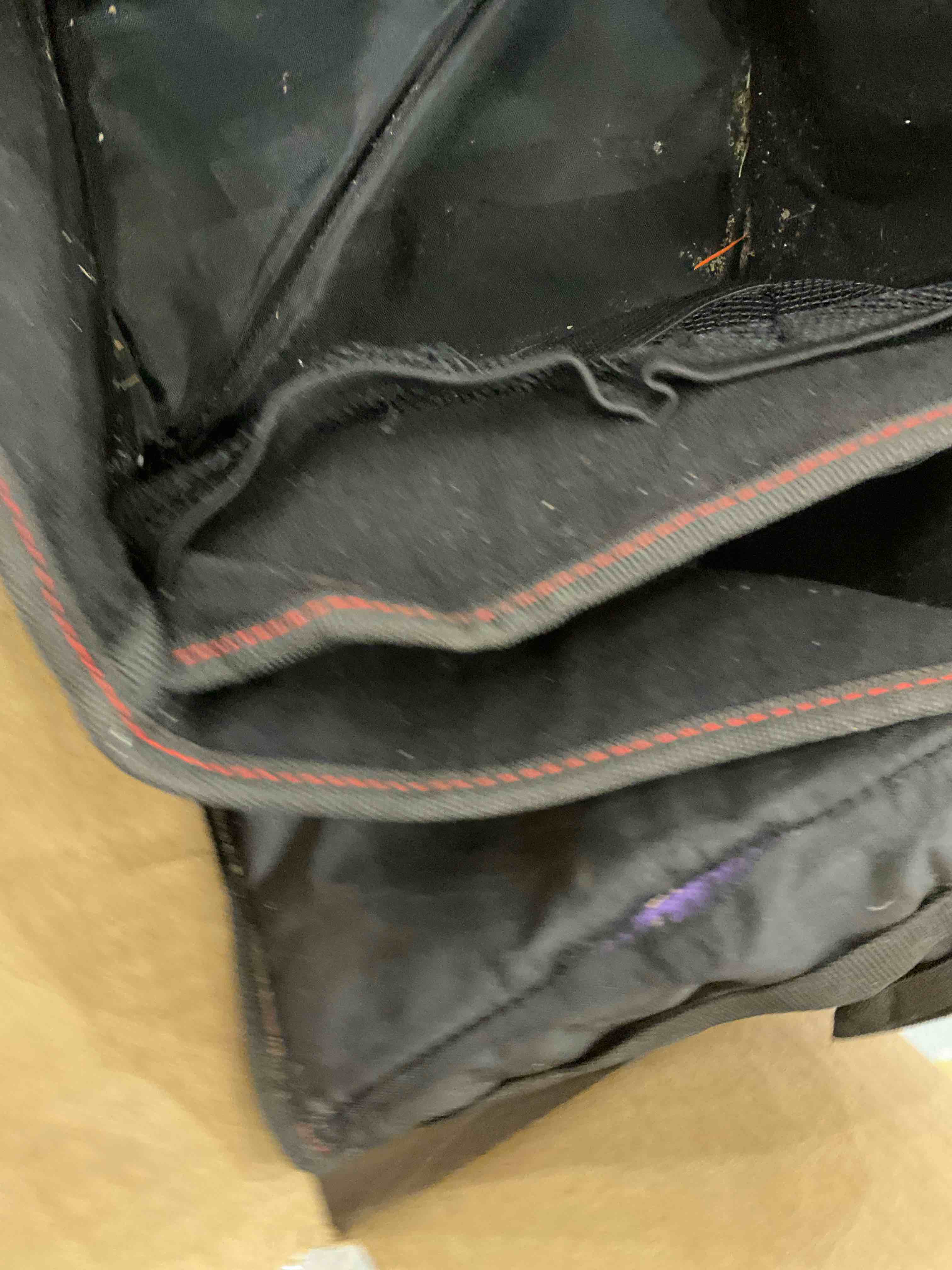 https://s3.amazonaws.com/lotting-images-prod/bidfta/EXS00463752_1696949649352.jpeg