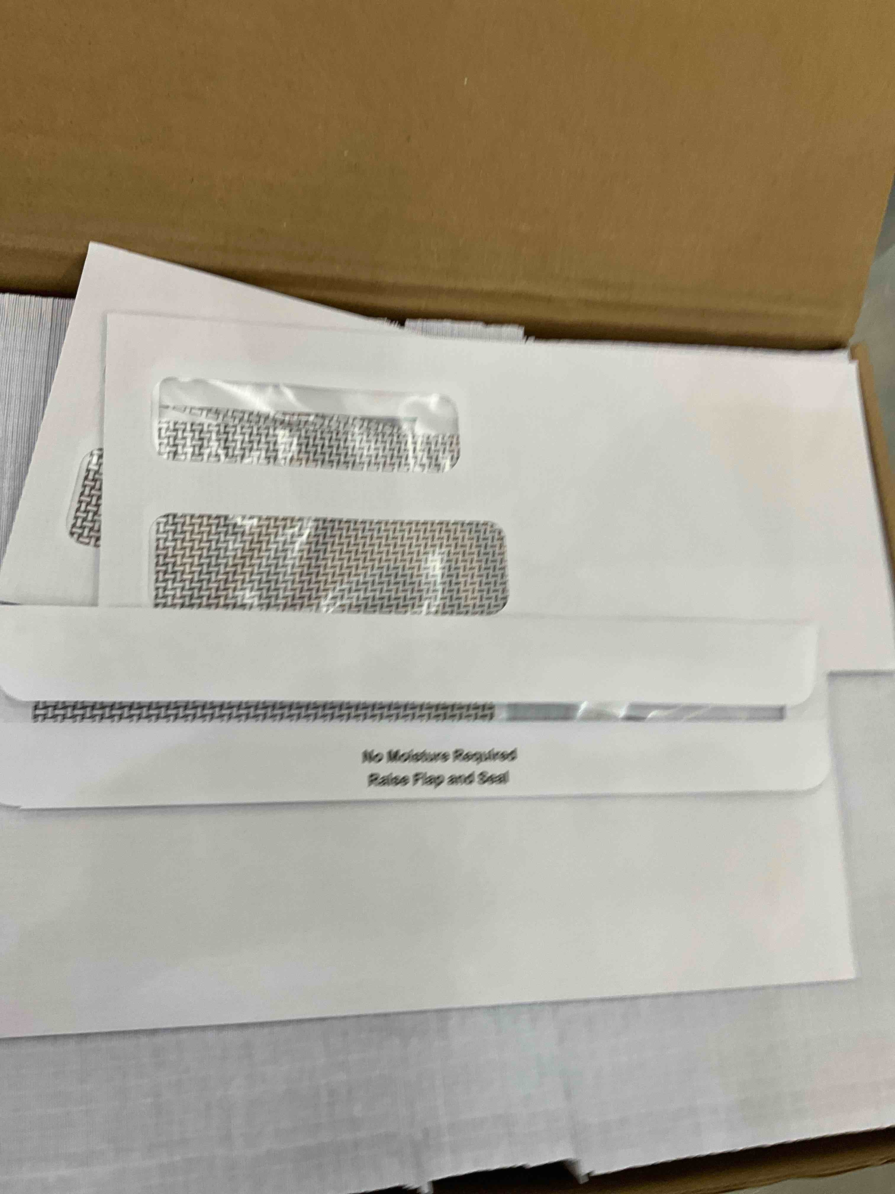 https://s3.amazonaws.com/lotting-images-prod/bidfta/EXS00463823_1696959504404.jpeg