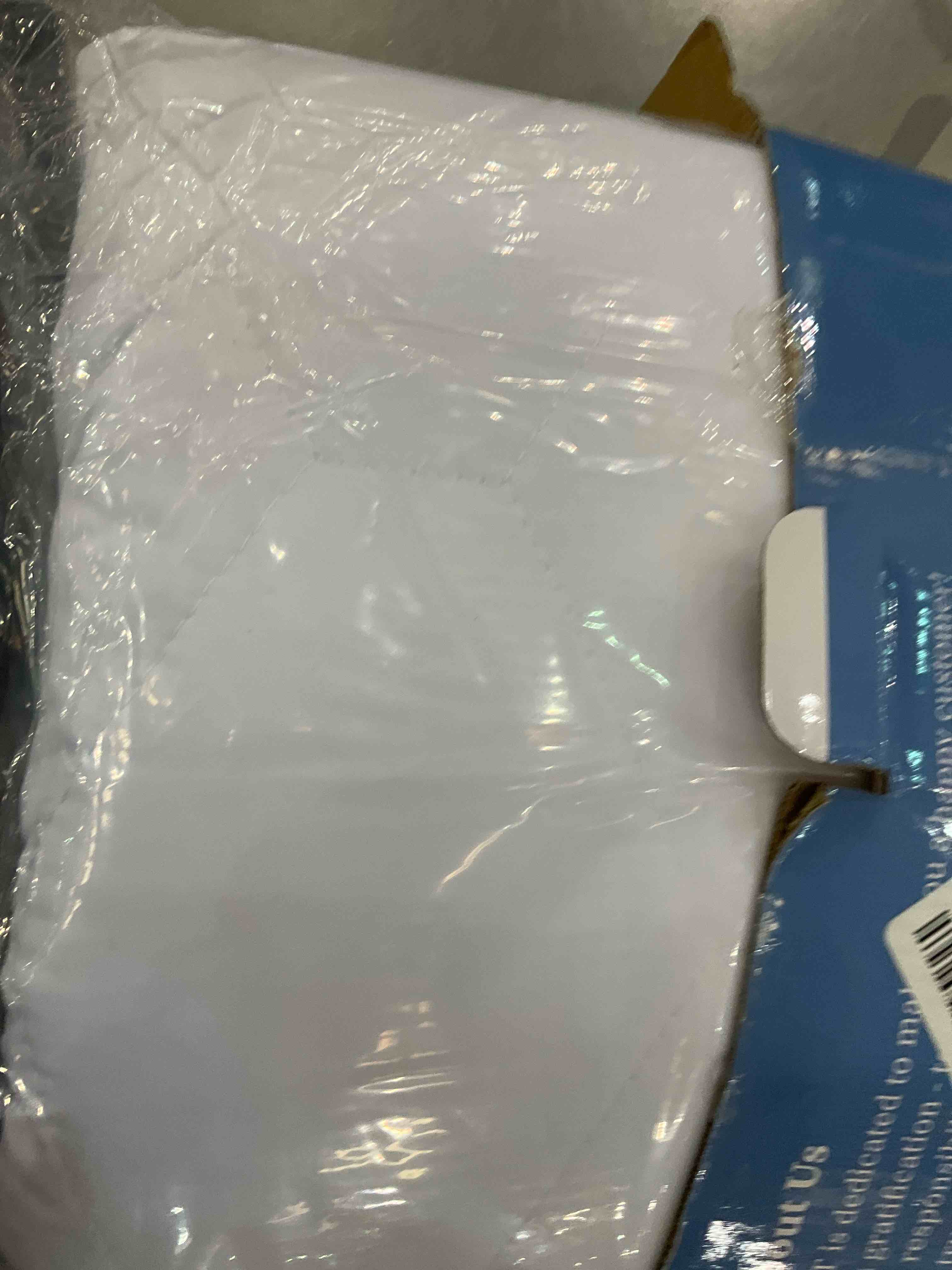 https://s3.amazonaws.com/lotting-images-prod/bidfta/EXS00463828_1696960025032.jpeg