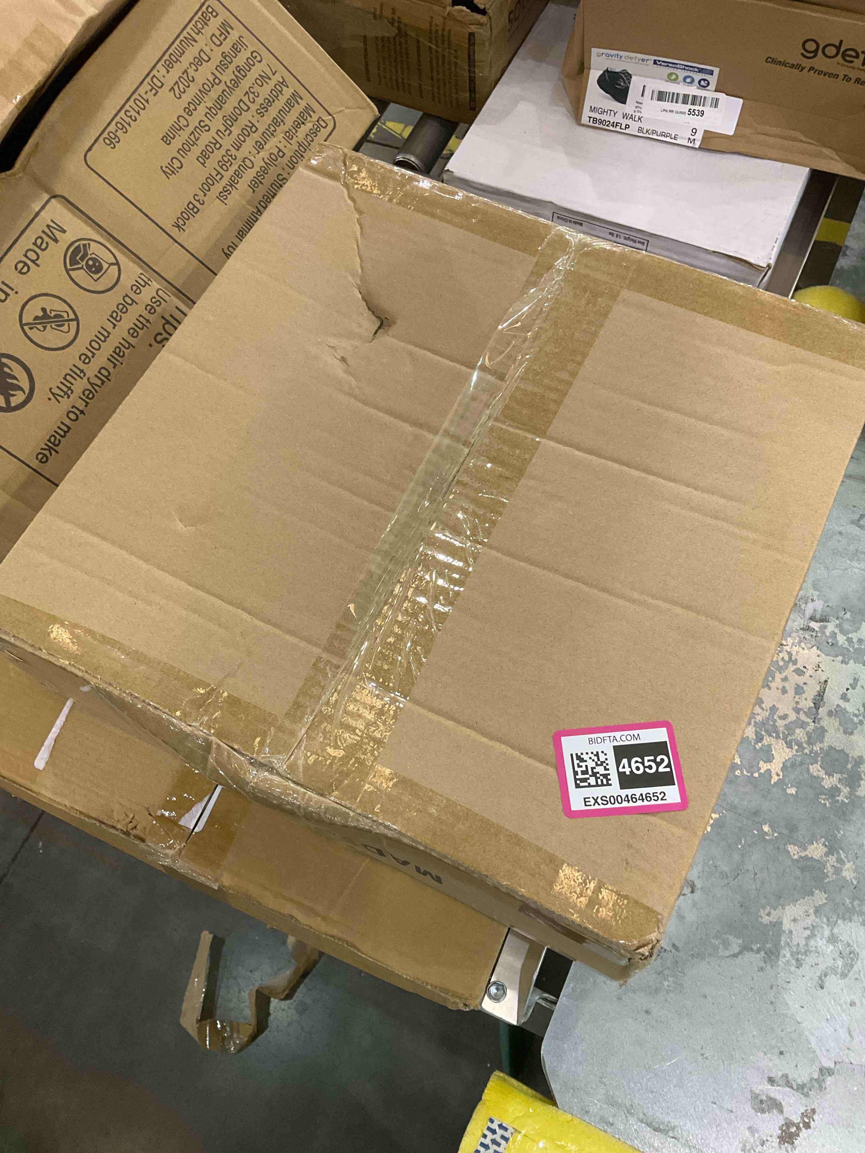 https://s3.amazonaws.com/lotting-images-prod/bidfta/EXS00464652_1695131630650.jpeg